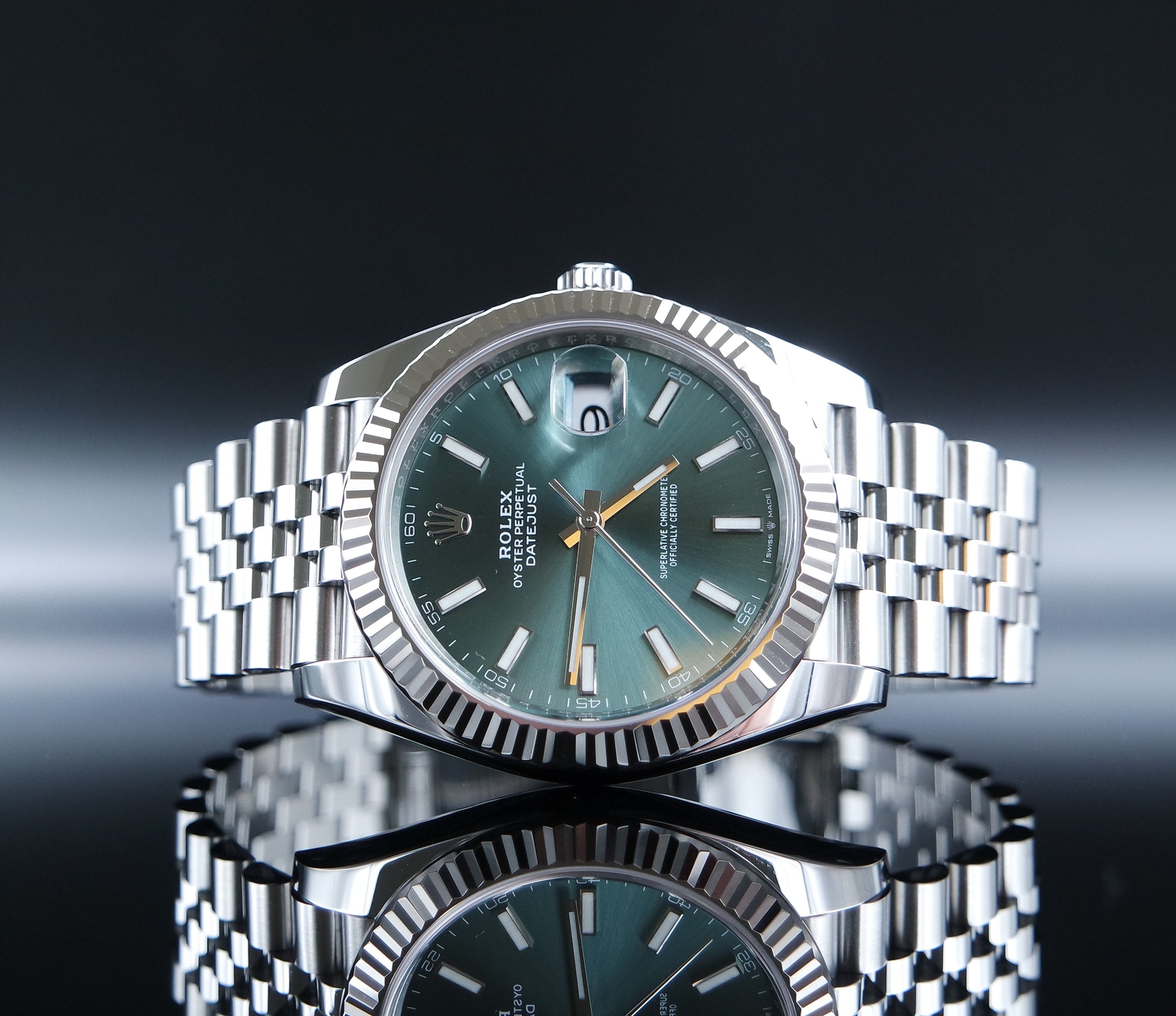 Rolex Datejust 41 Grün - 2025 - Jubilee - Fullset - Stahl - 126334