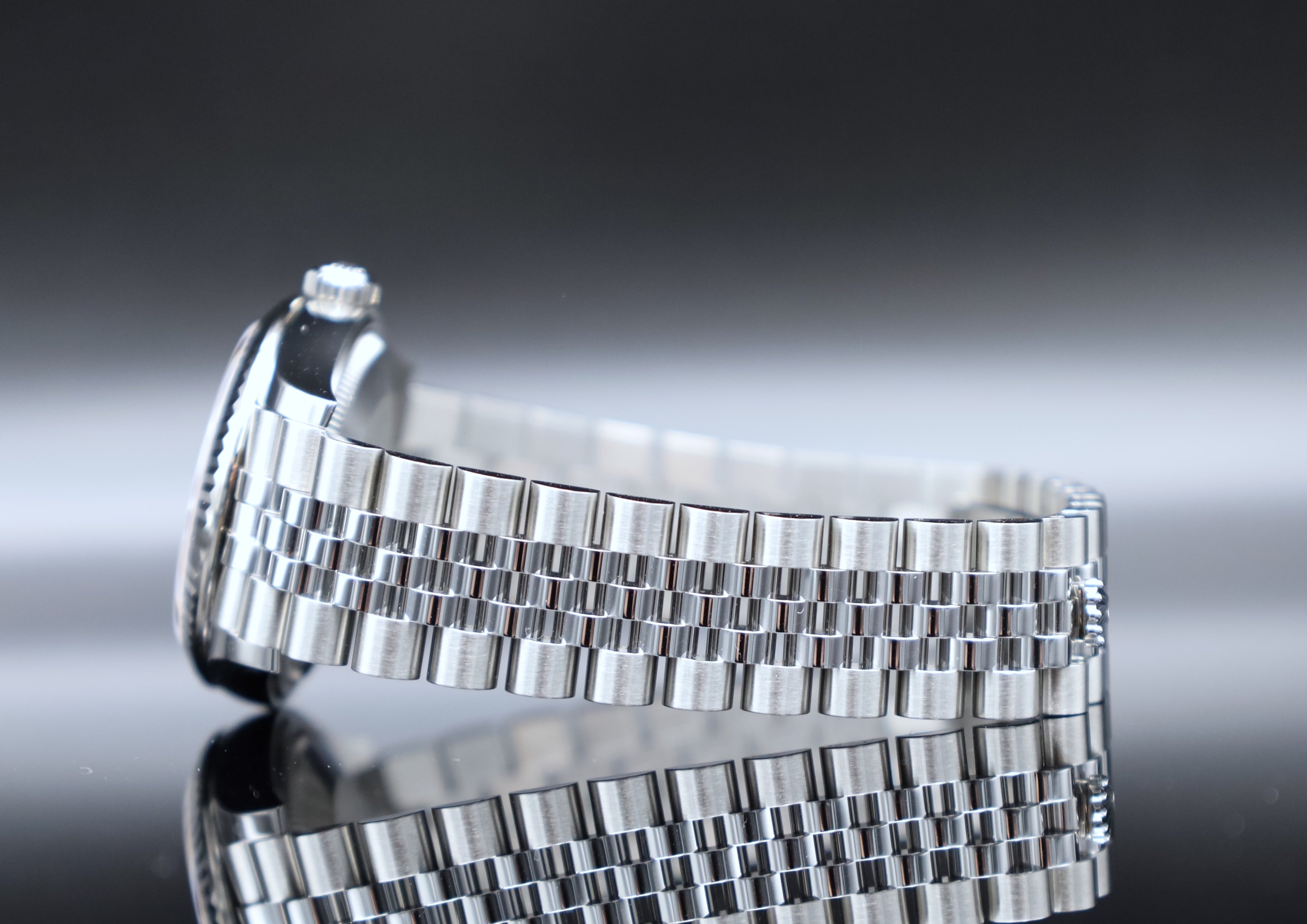 Rolex Datejust 31 Pinkes Zifferblatt - 2024 - LC100 - Neuwertig - Fullset - Jubilee