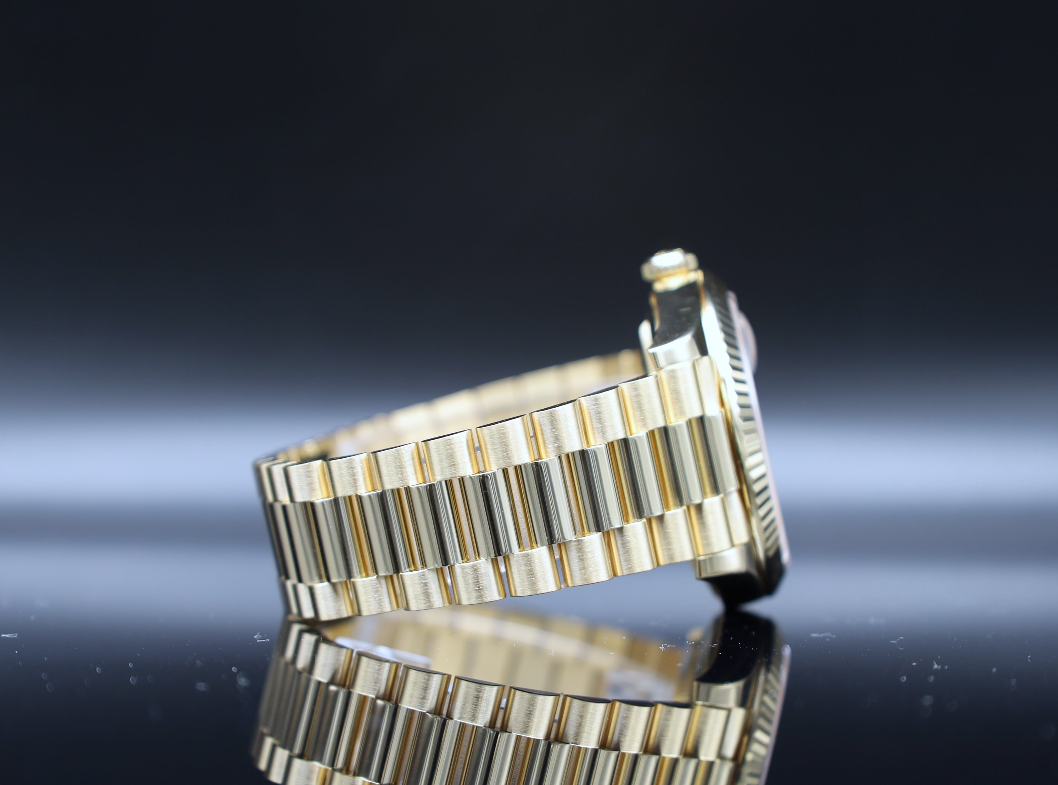 Rolex Day Date Ombré Grün - Gelbgold - 09/2024 - LC100 - Fullset