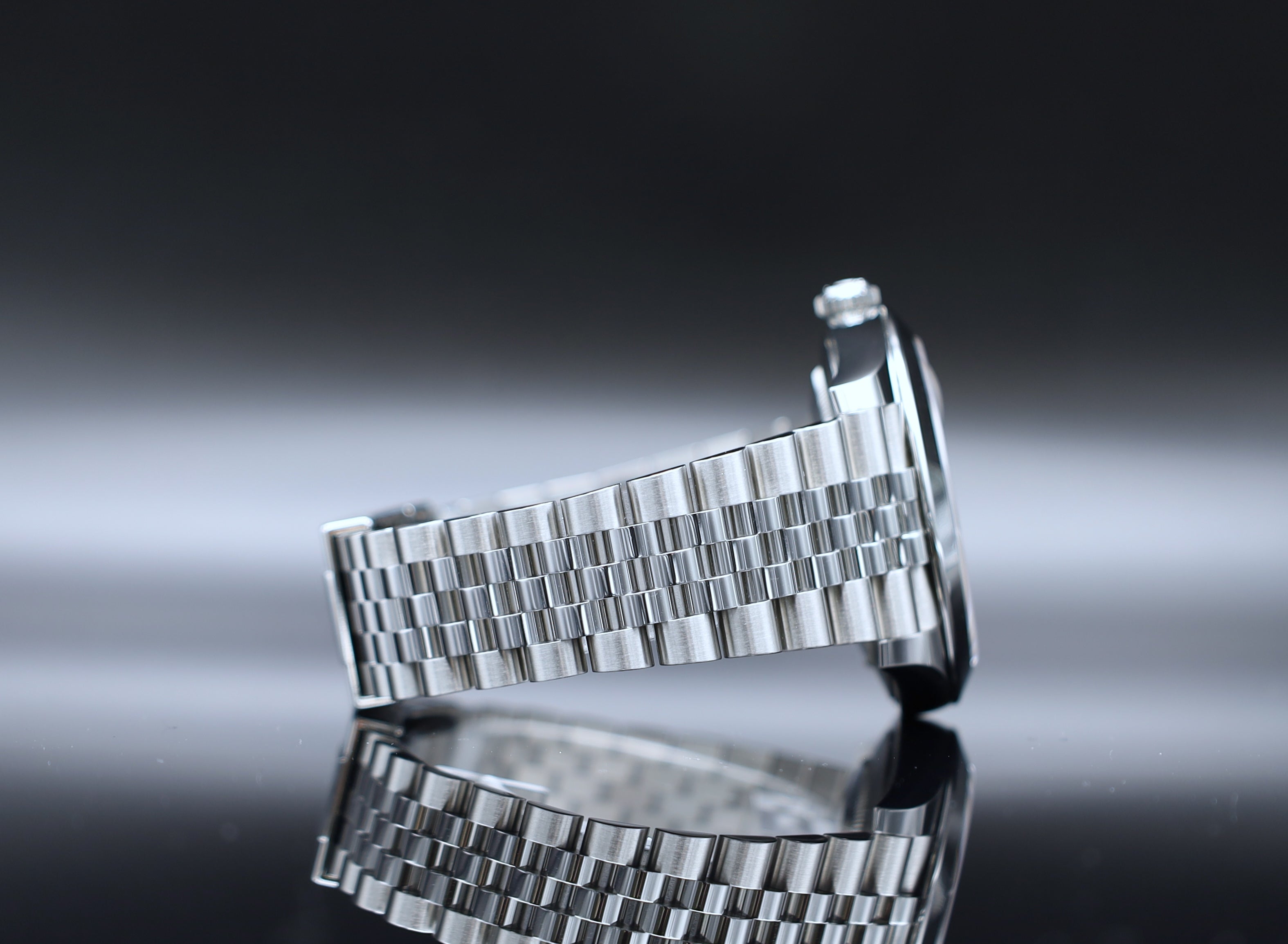 Rolex Datejust 41 Grün Motif - 2023 - Neuwertig - Fullset - Jubilee - 126300