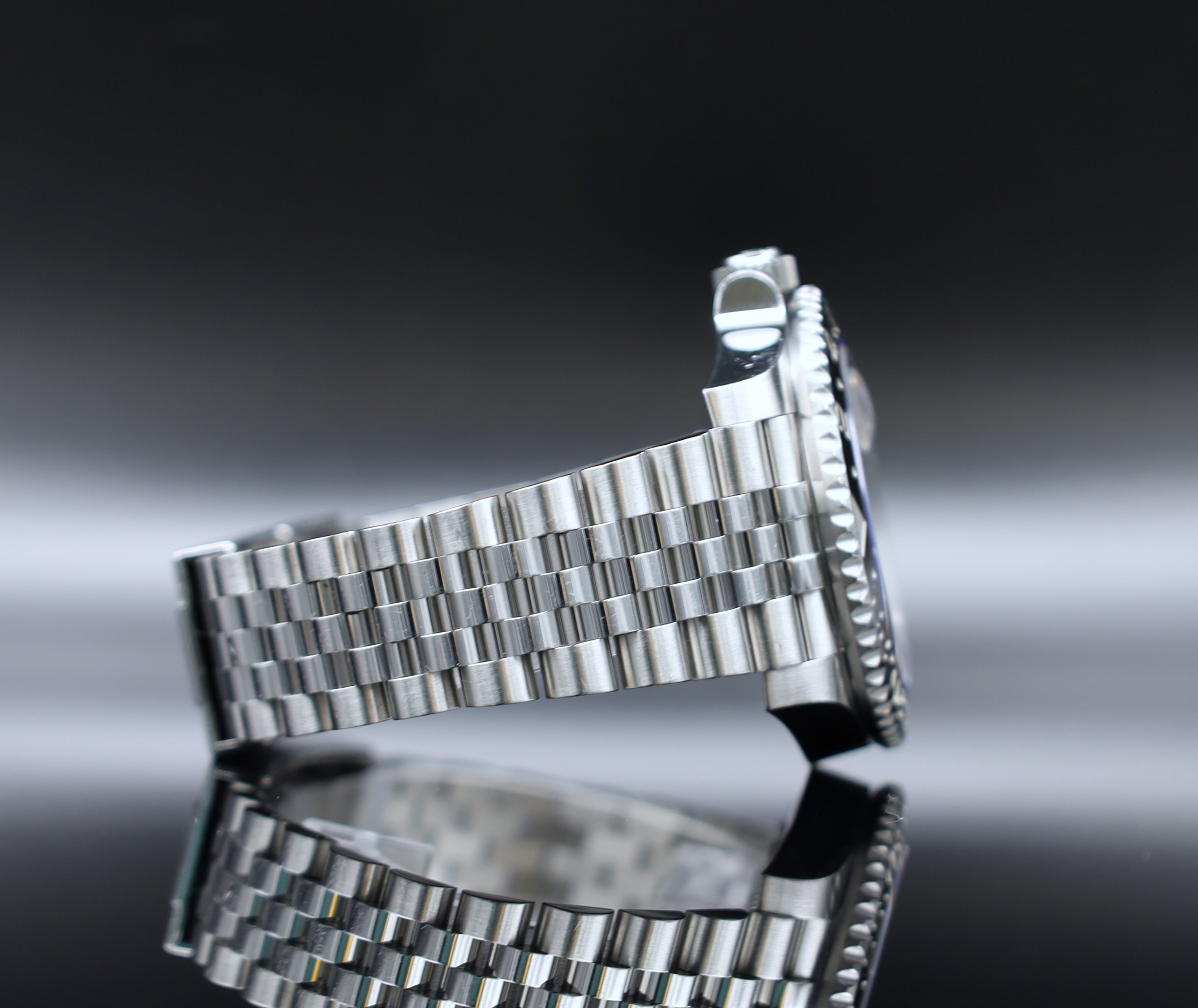 Rolex GMT Master II "Batgirl" - 2025- 126710BLNR - Fullset