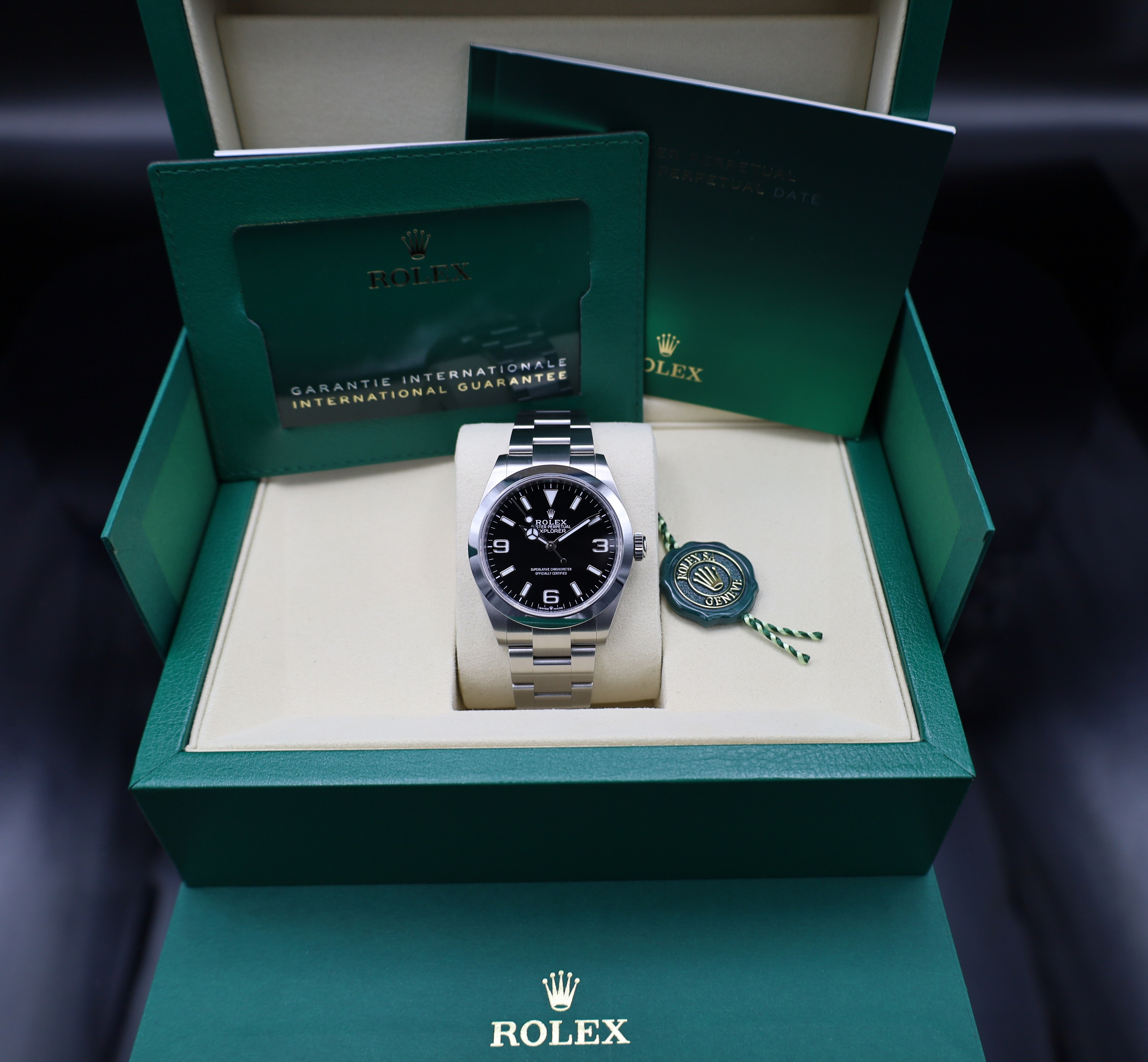 Rolex Explorer 40 - 2025 - Like New - Fullset - Lc100