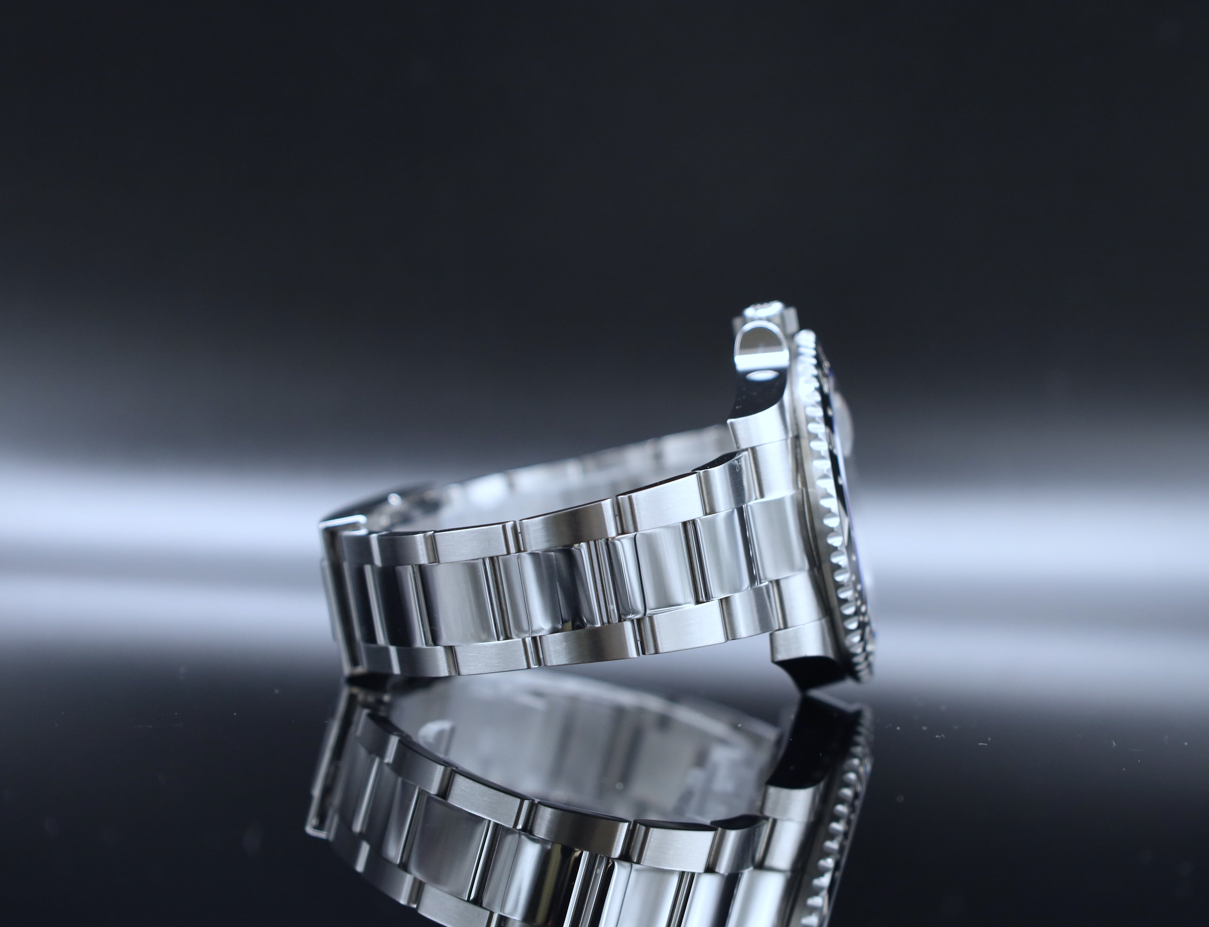 Rolex GMT Master II "Batman" - 2023 - LC100 - Fullset - Oyster - 126710BLNR