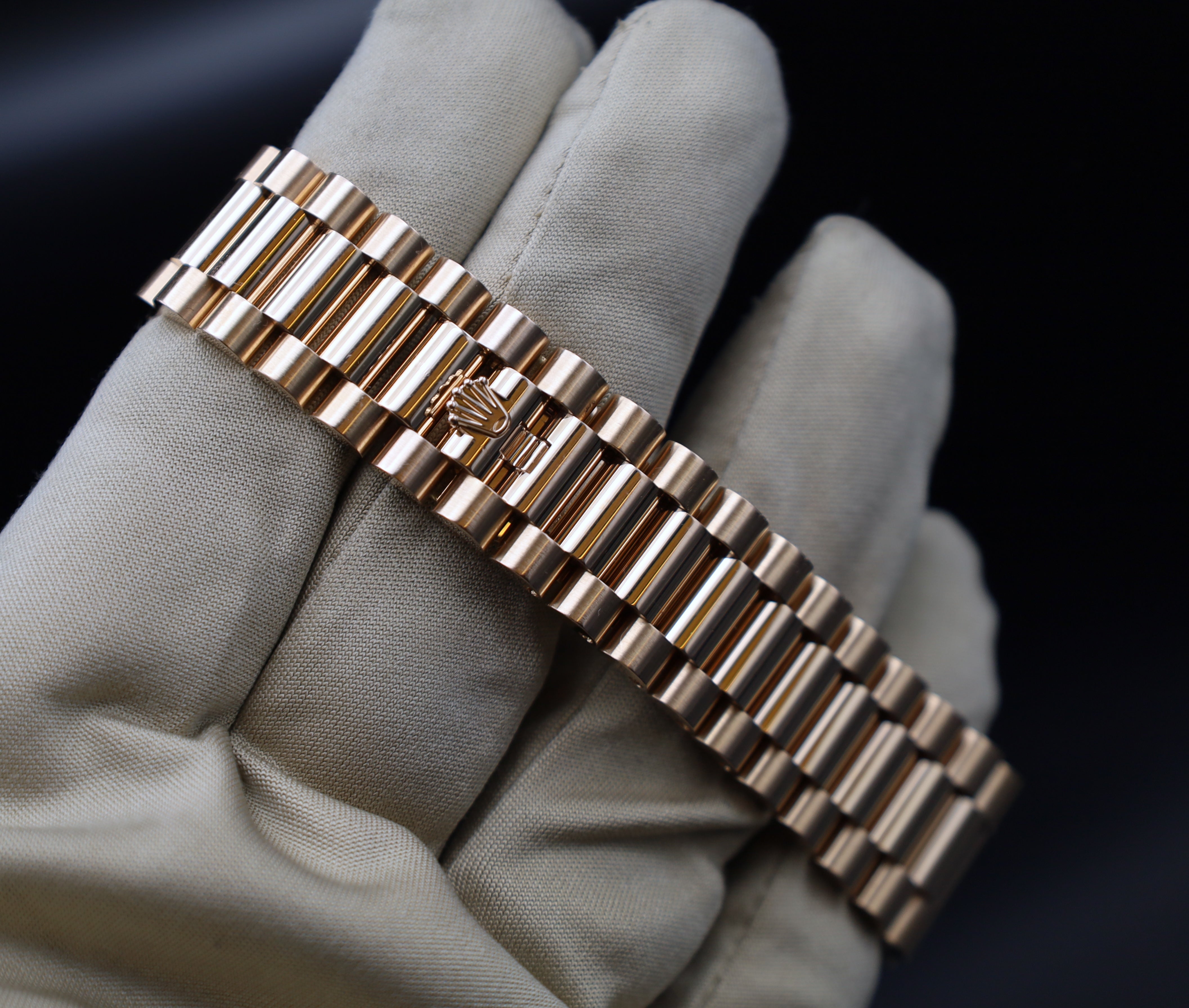 Rolex Day Date Olivé Rosegold - LC100 - 2019 - Fullset - 228235