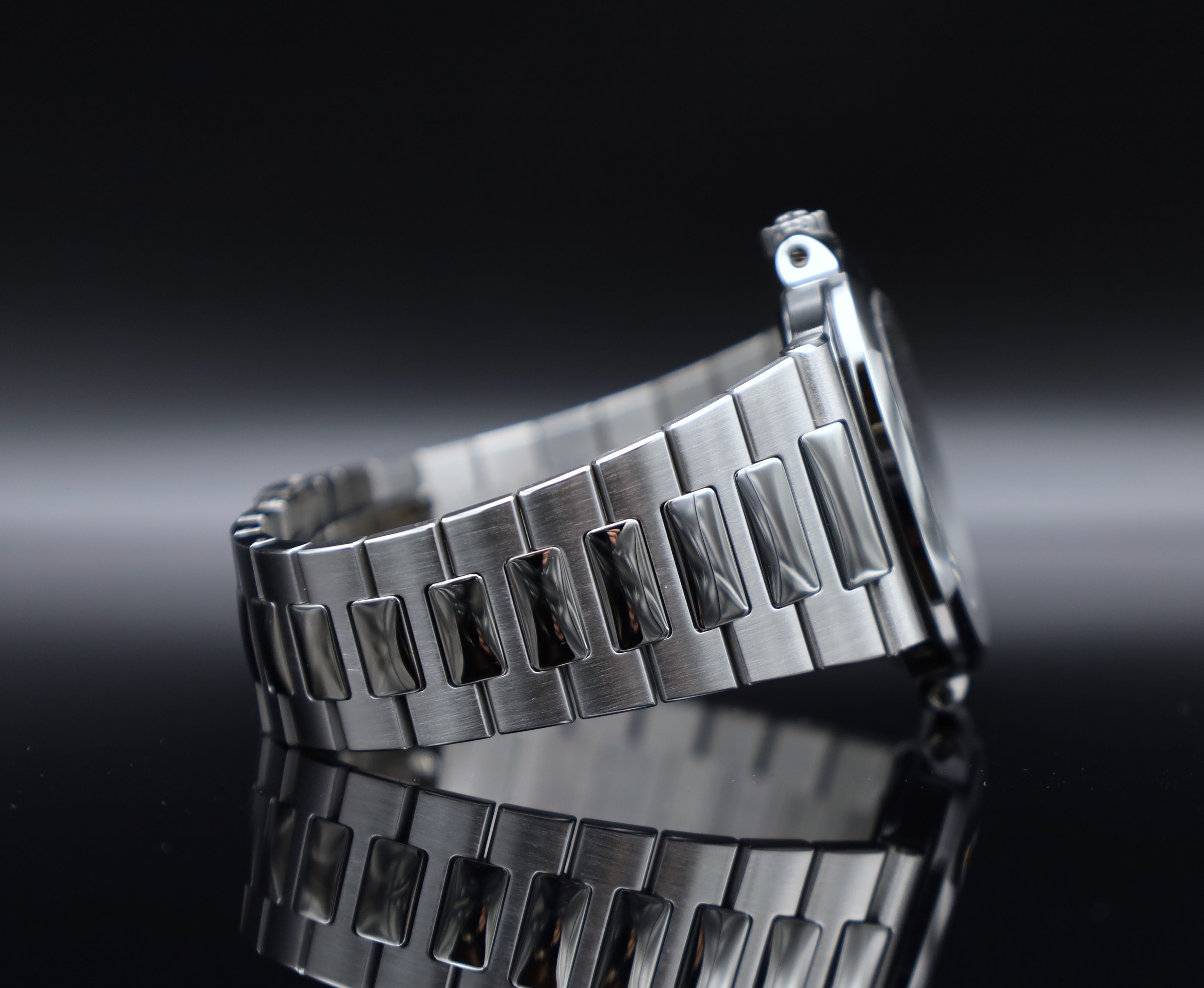 Patek Philippe Nautilus Grün - 5711A - 2021 - Full Set