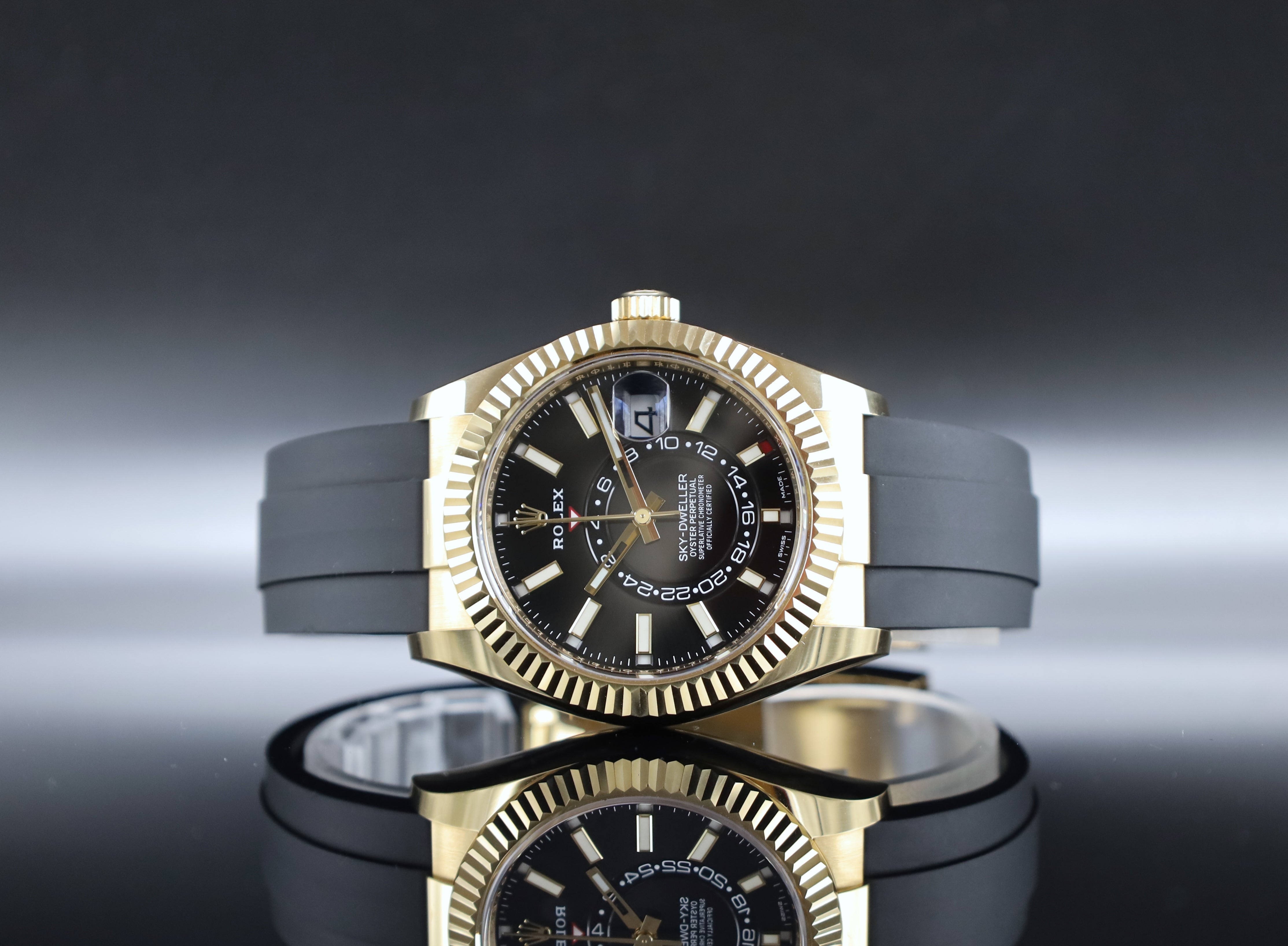 Rolex Sky-Dweller Oysterflex Gelbgold schwarzes Blatt - 12/2022 - 326238 - Fullset