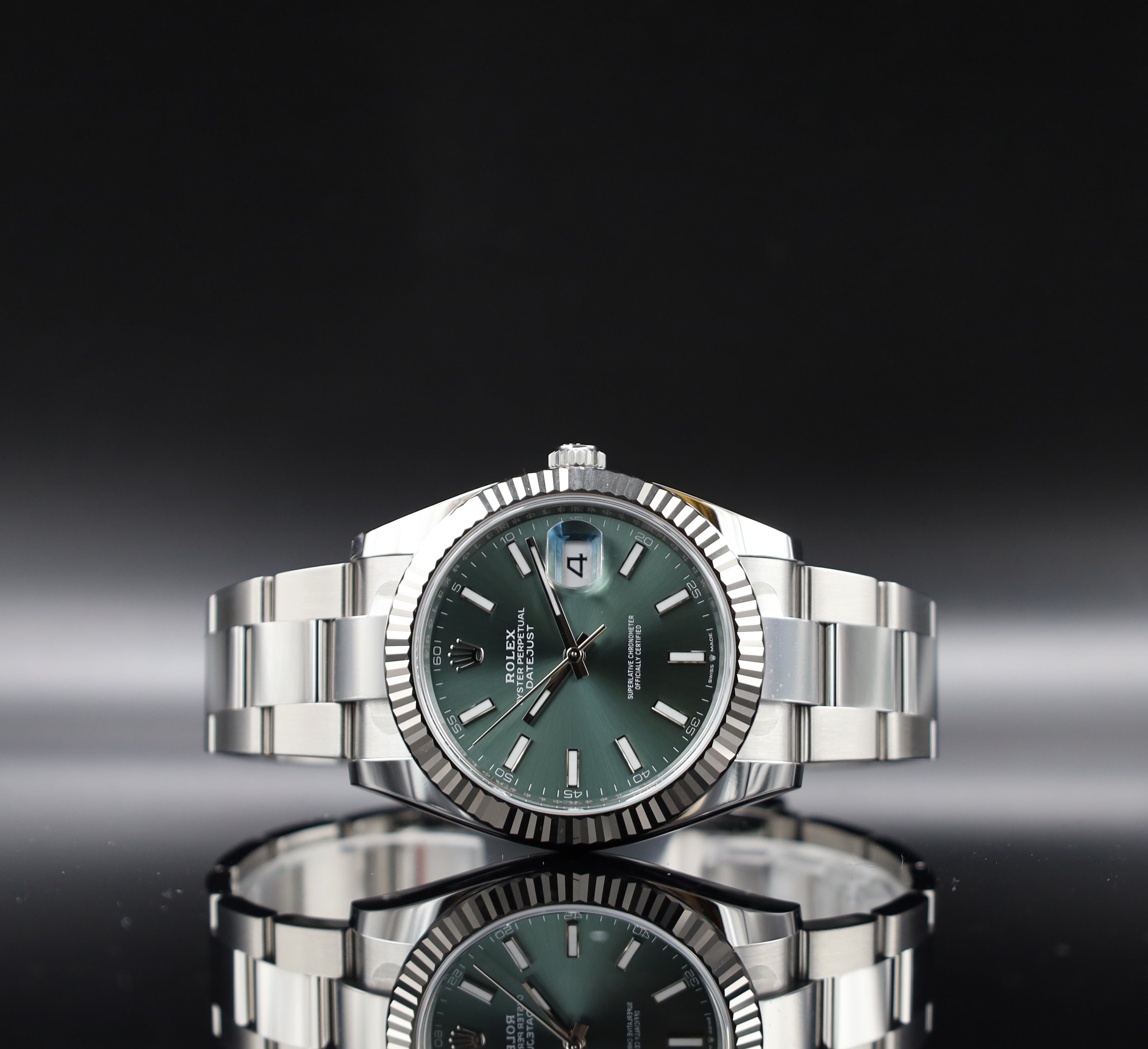 Rolex Datejust 41 Grün - 12/2025 - LC100 - Oysterband - Fullset - Stahl - 126334