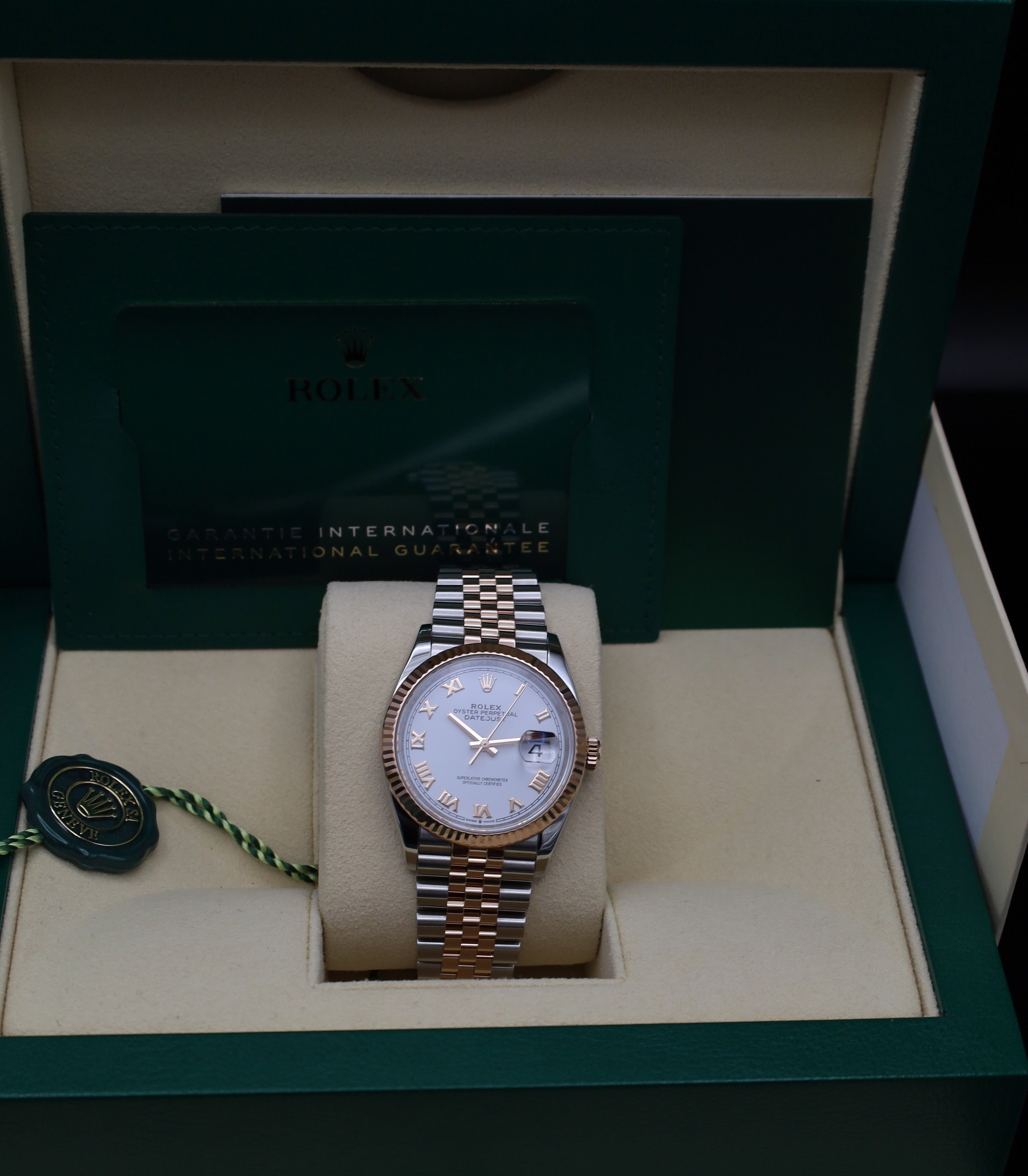 Rolex Datejust 36 römisch weißes Zifferblatt - Stahl/ Roségold - Jubilee - 126231 - 12/2021