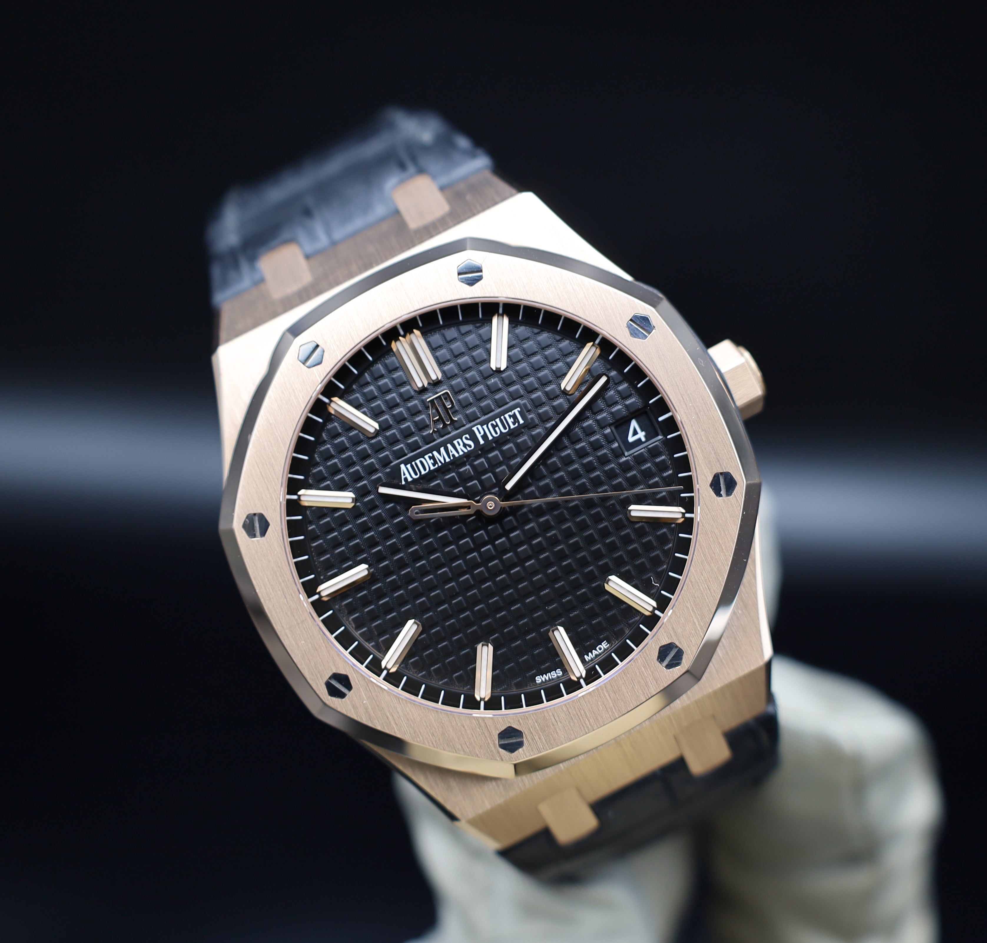 Audemars Piguet Royal Oak am Lederband - 2020 - Fullset - 15510OR