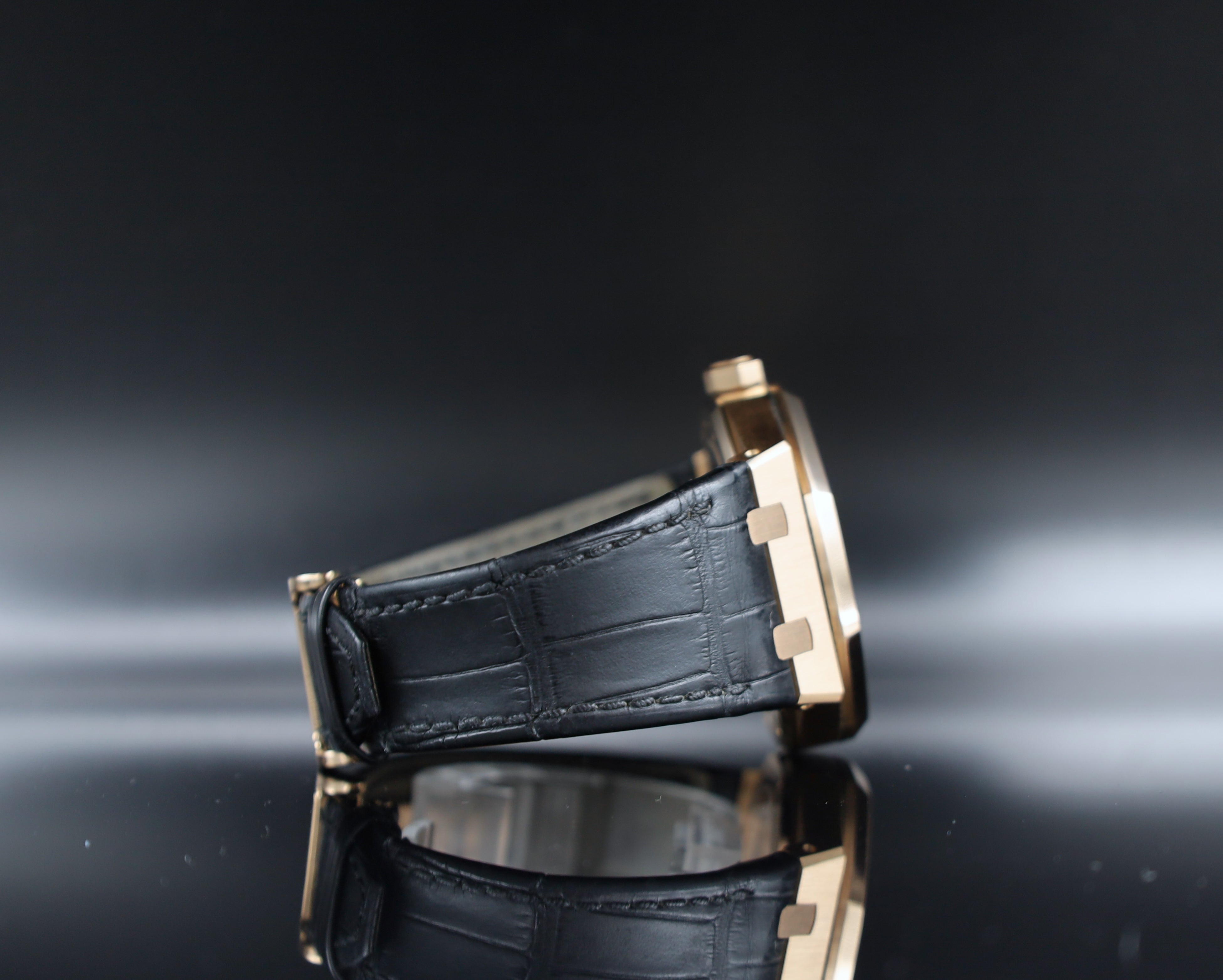 Audemars Piguet Royal Oak am Lederband - 2020 - Fullset - 15510OR