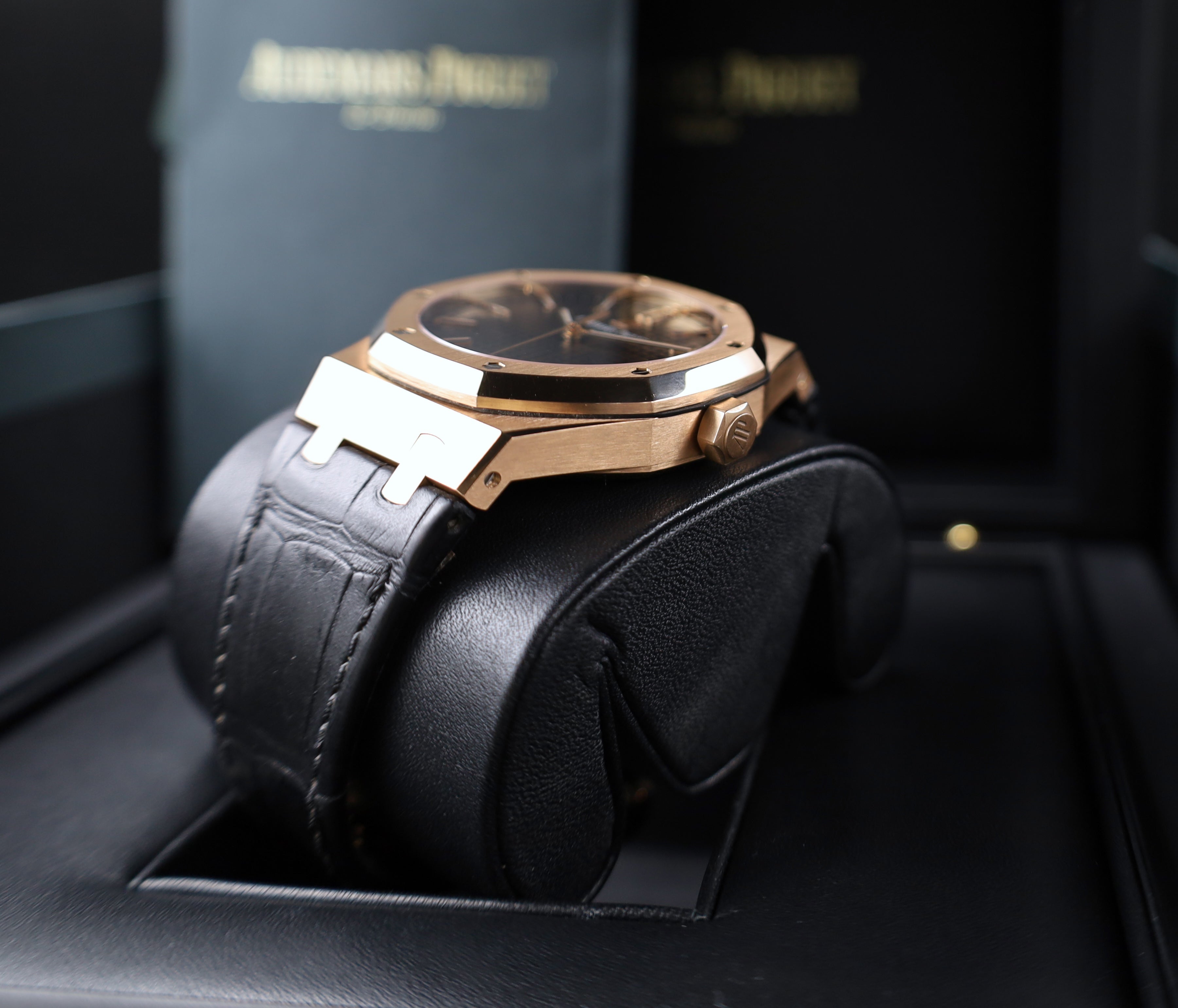 Audemars Piguet Royal Oak am Lederband - 2020 - Fullset - 15510OR