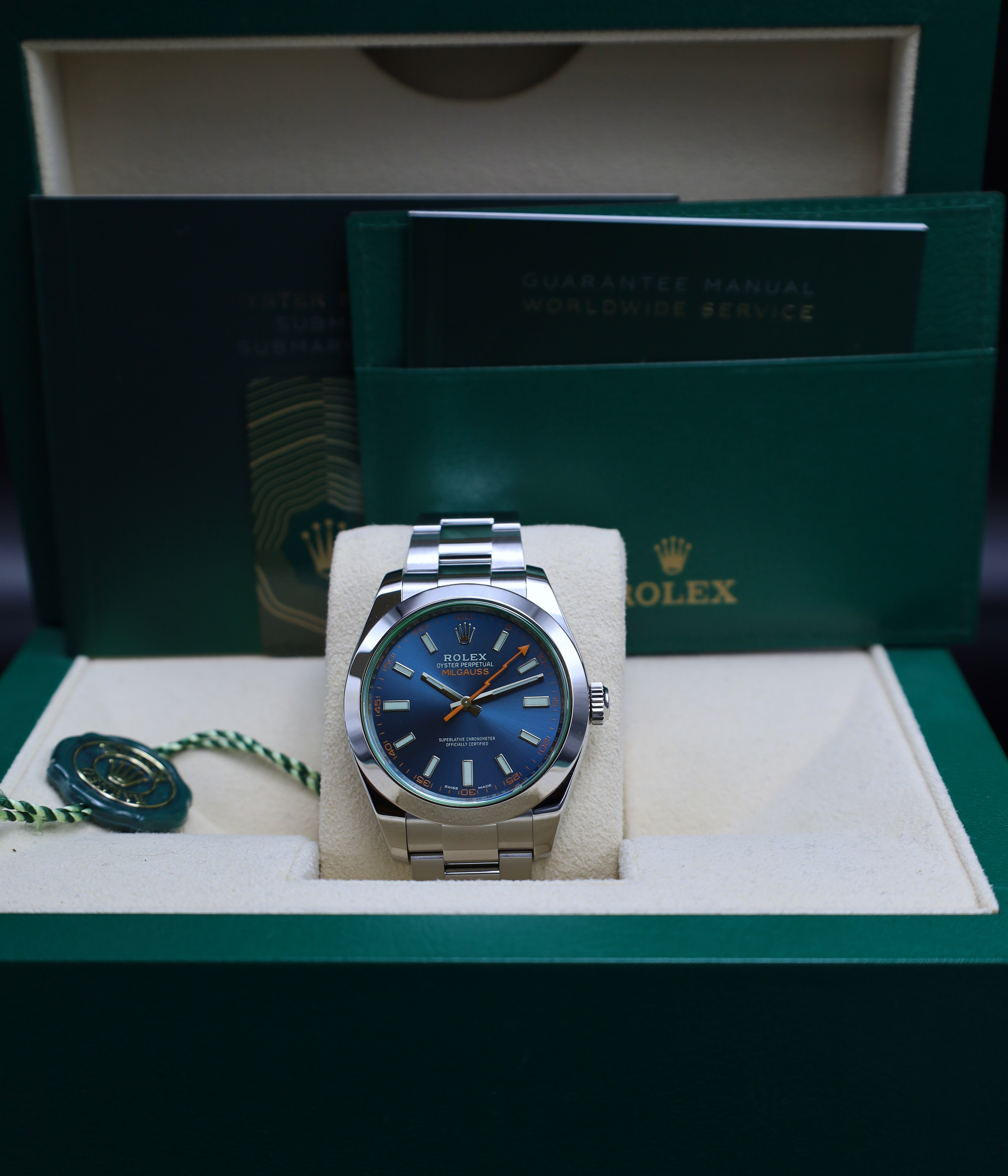 Rolex Oyster Perpetual Milgauss 40 / Blau - 2021 - Full Set - Neuwertig