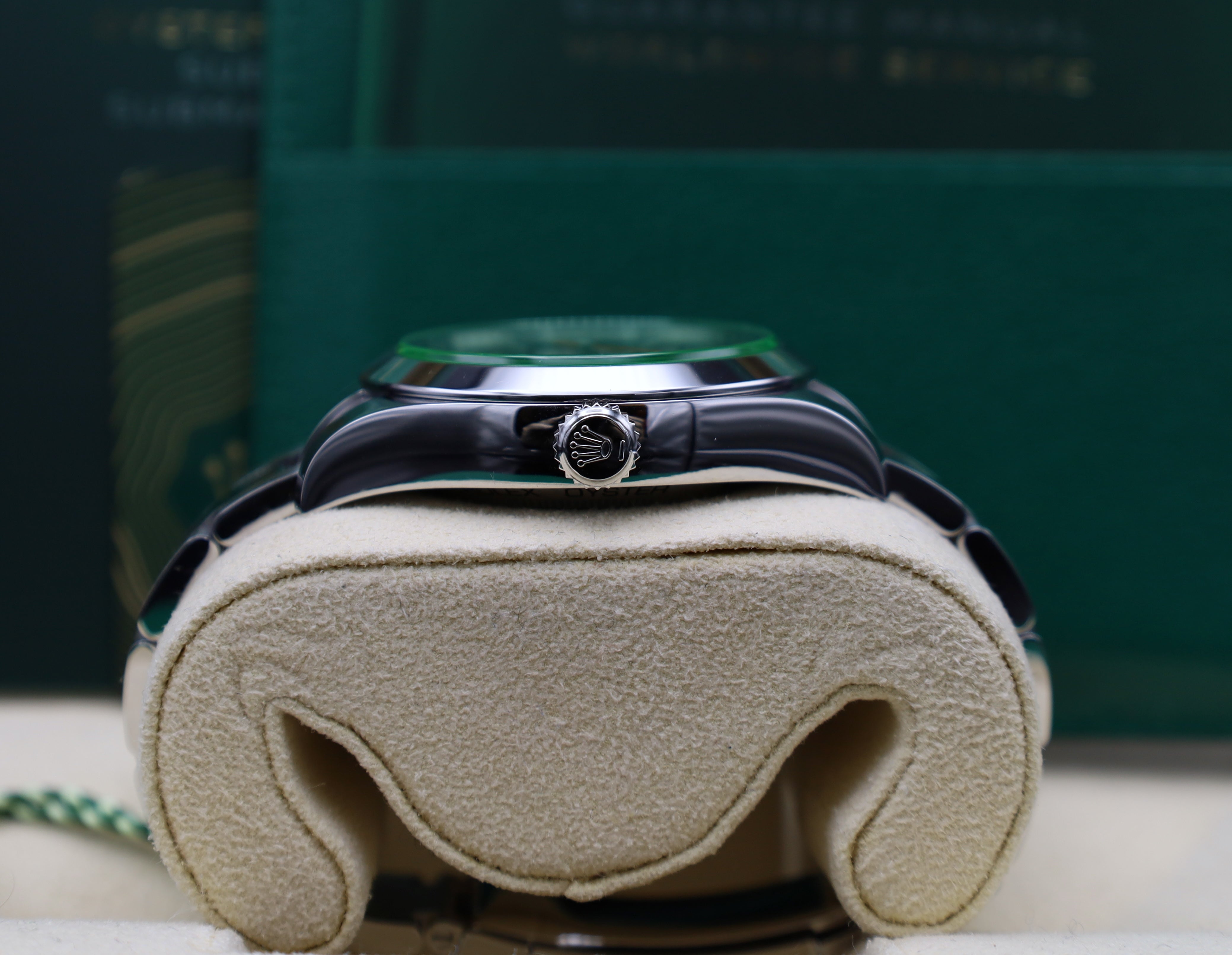 Rolex Oyster Perpetual Milgauss 40 / Blau - 2021 - Full Set - Neuwertig