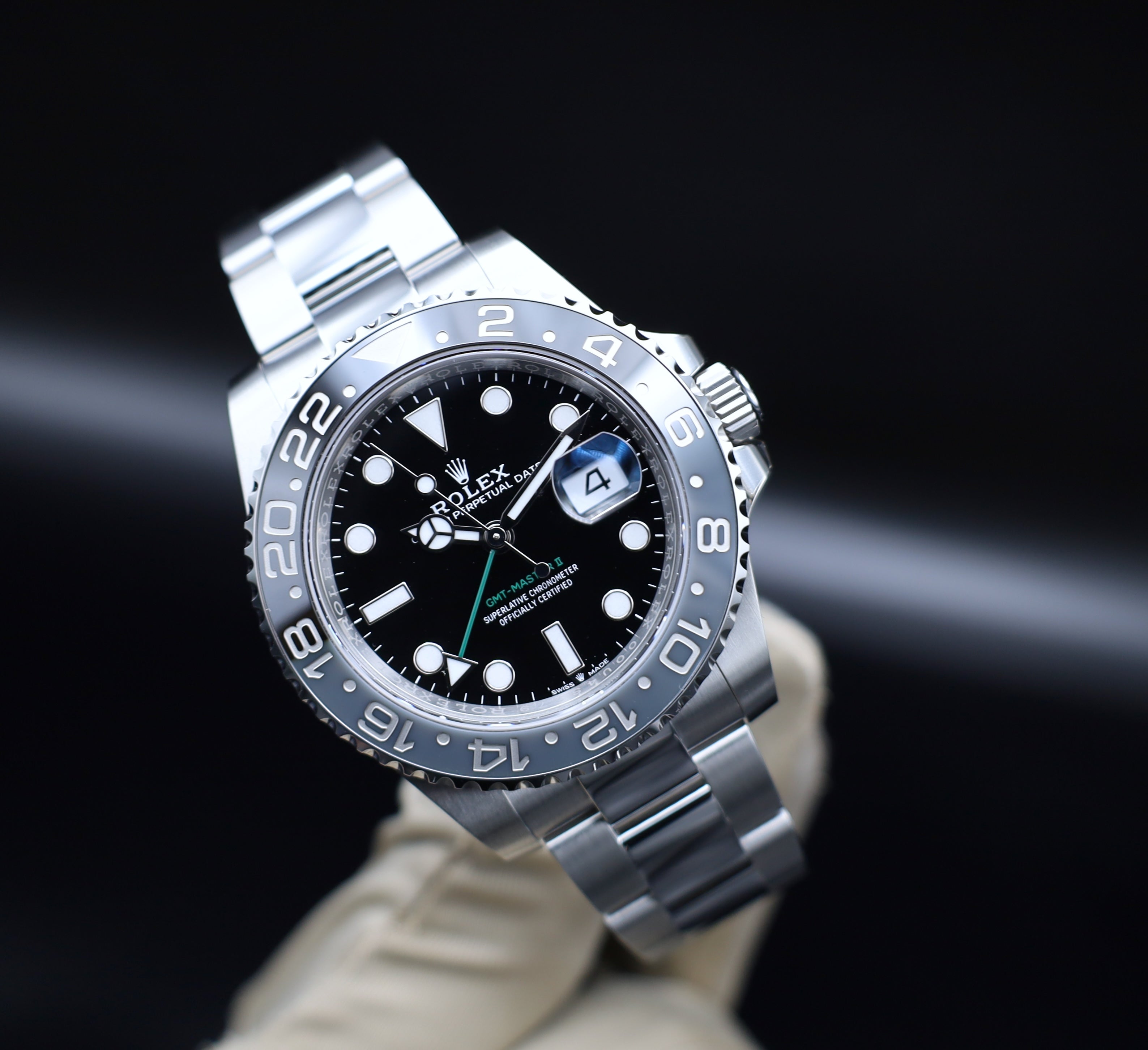 Rolex GMT Master II Bruce Wayne 2026 - Full Set - 126710GRNR