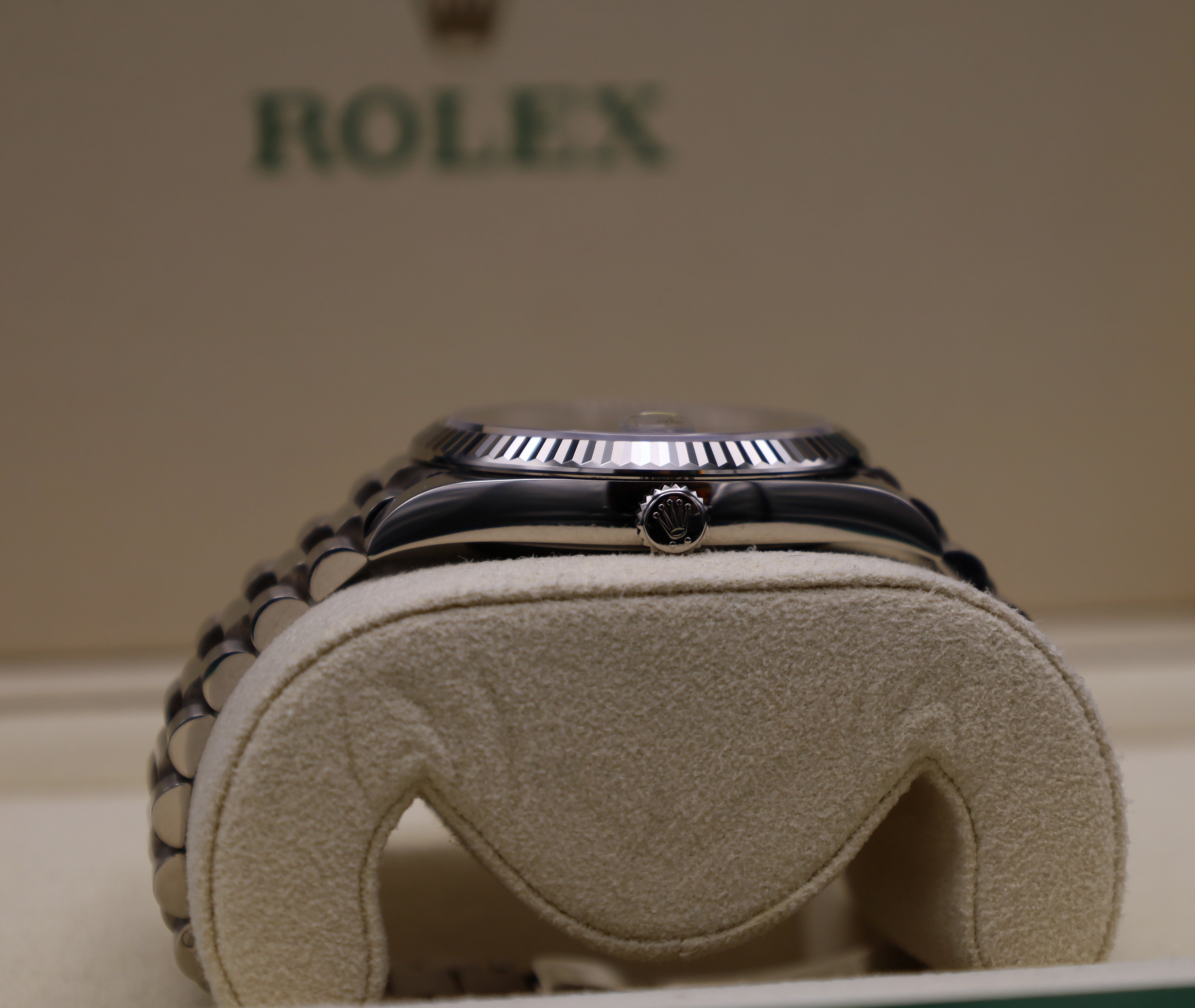 Rolex Day Date Olivé Weßgold - 2024 - Fullset - 228239