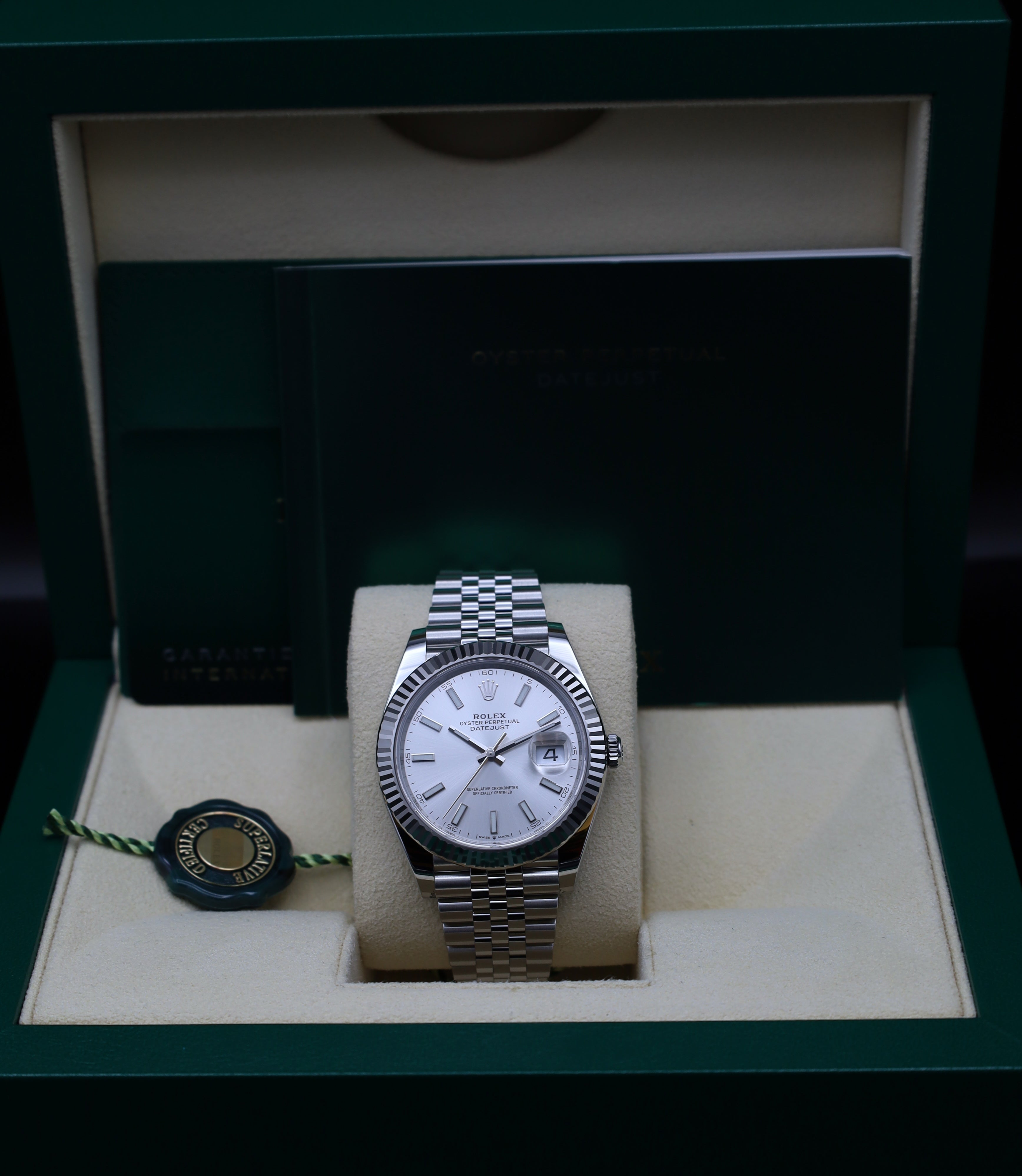 Rolex Datejust 41 silberners Zifferblatt - 2023 - Fullset - Jubileeband - 126334