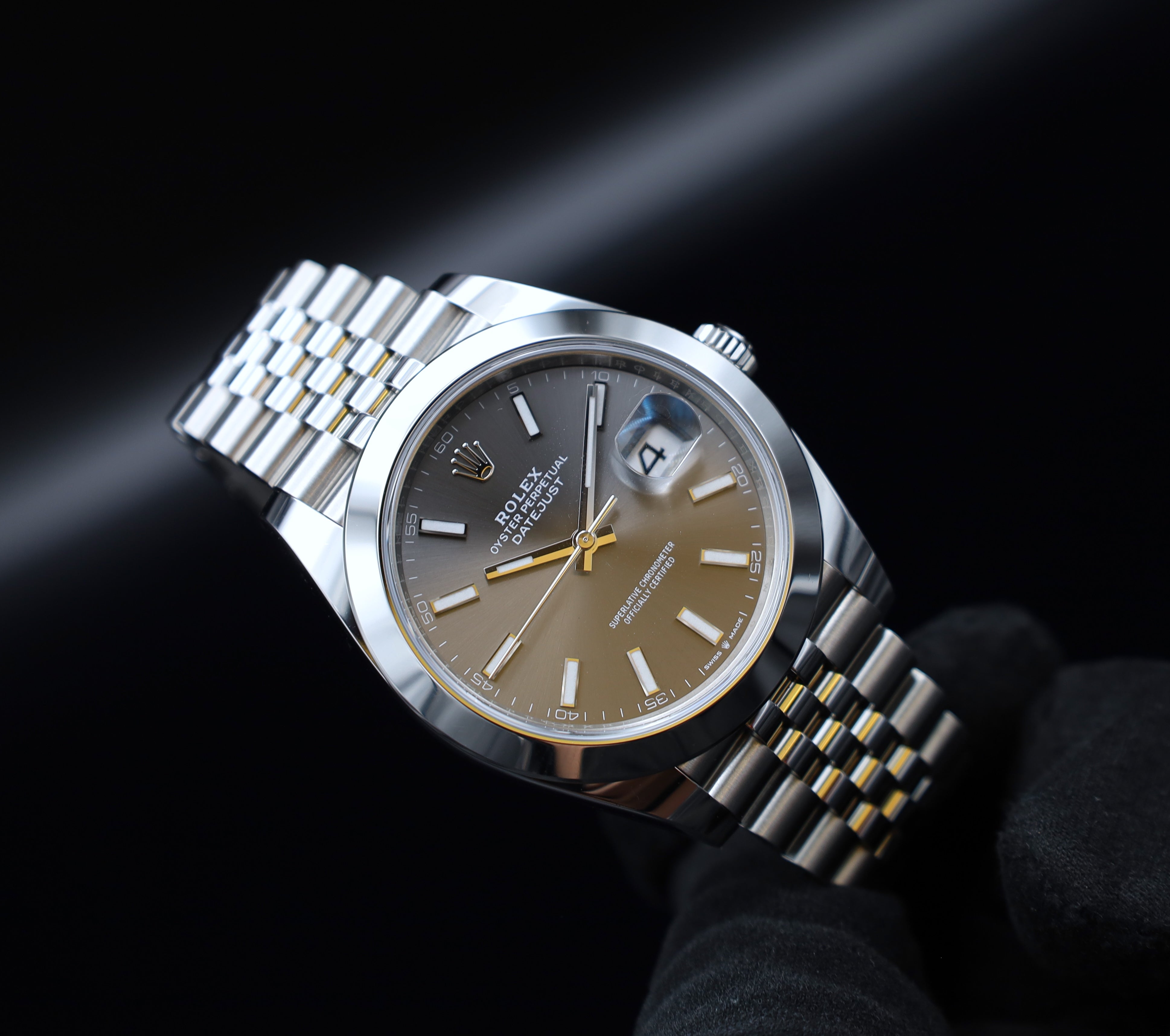 Rolex Datejust 41 Rhodium/ Grau - 2025 - Fullset - Jubileeband - 126300 - LC100