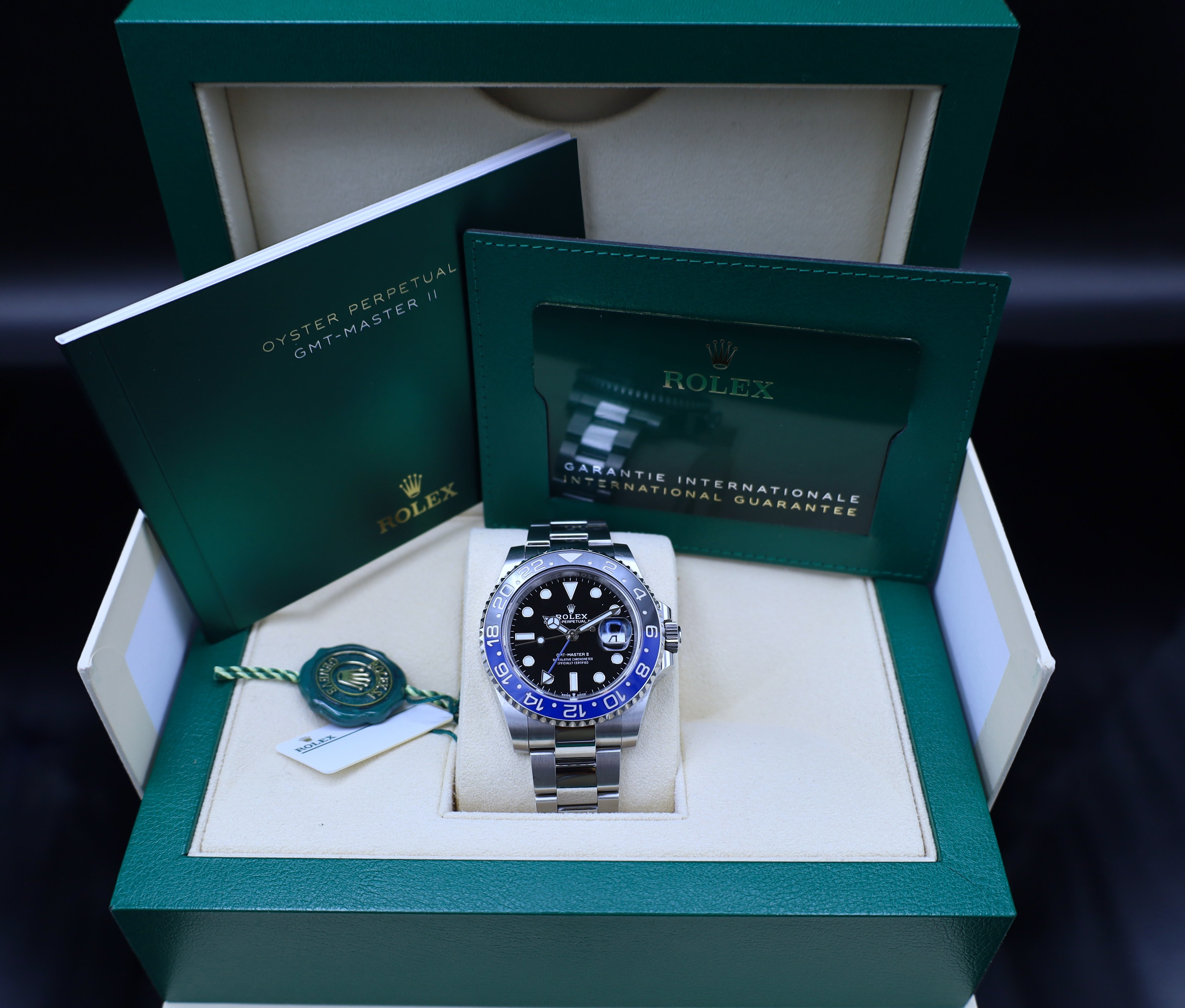 Rolex GMT Master II "Batman" - 2023 - LC100 - Fullset - Oyster - 126710BLNR