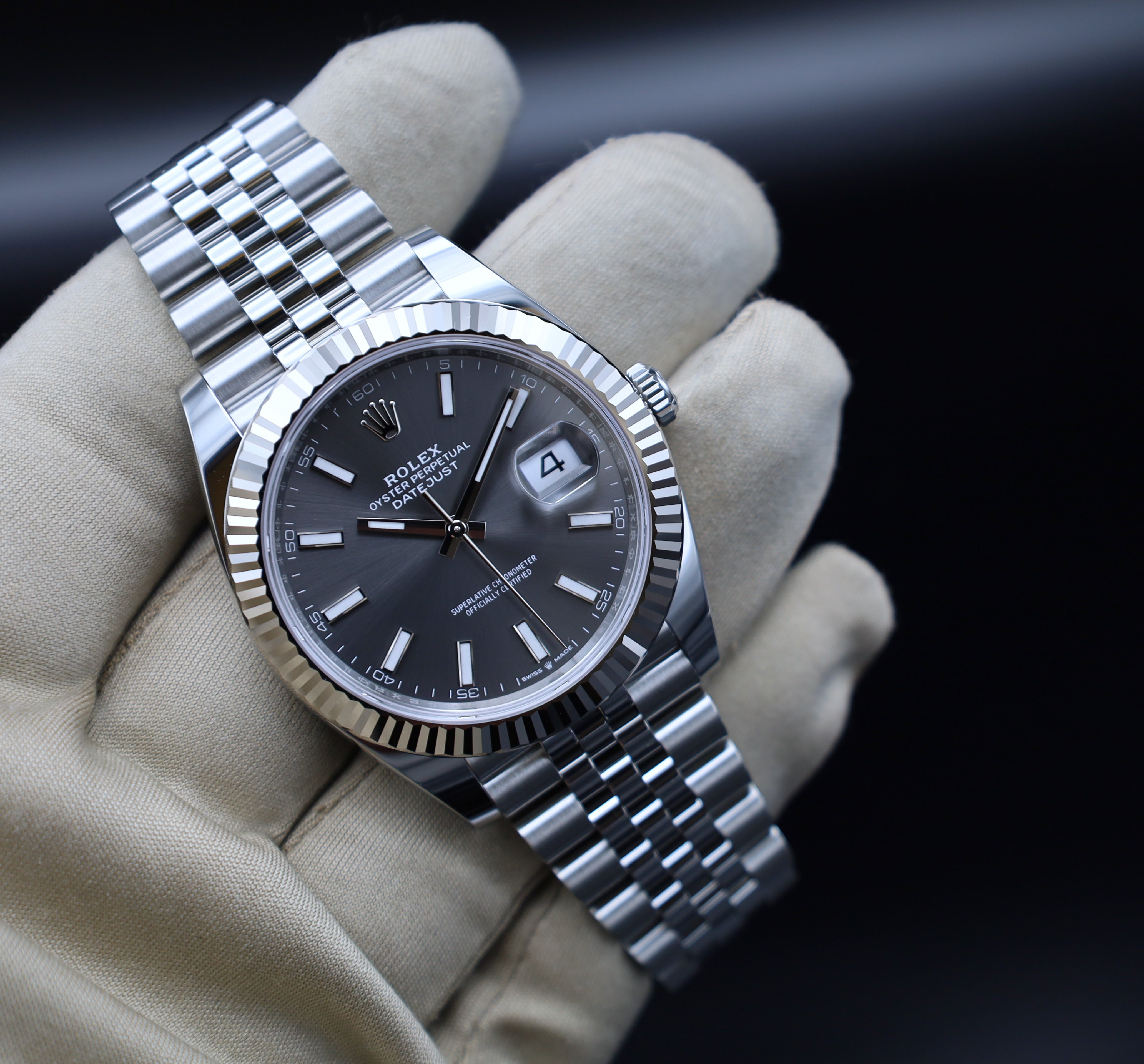 Rolex Datejust 41 Rhodium/ Grau - 10/2025 - Neu - Fullset - Jubileeband - 126334