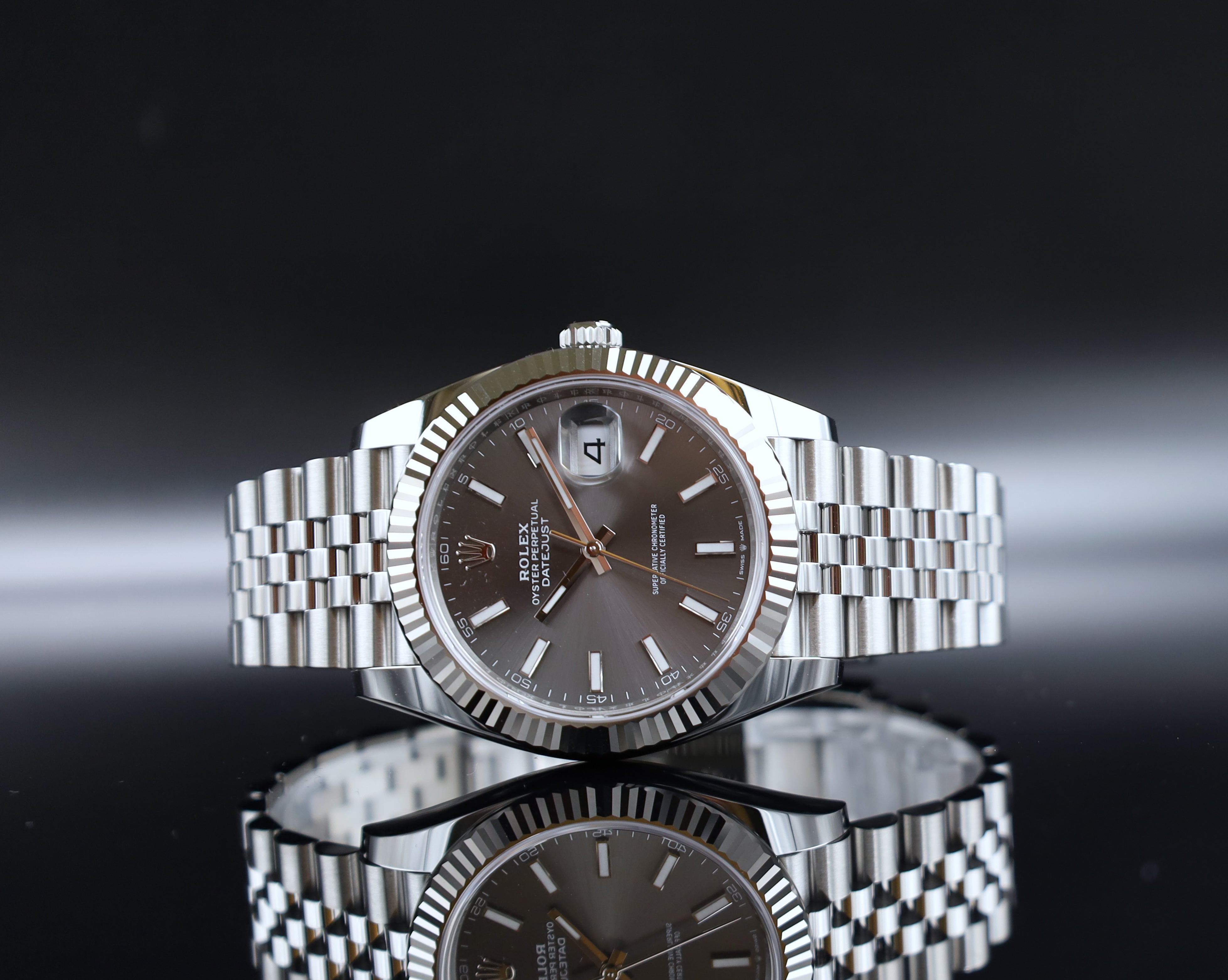 Rolex Datejust 41 Rhodium/ Grau - 10/2025 - Neu - Fullset - Jubileeband - 126334