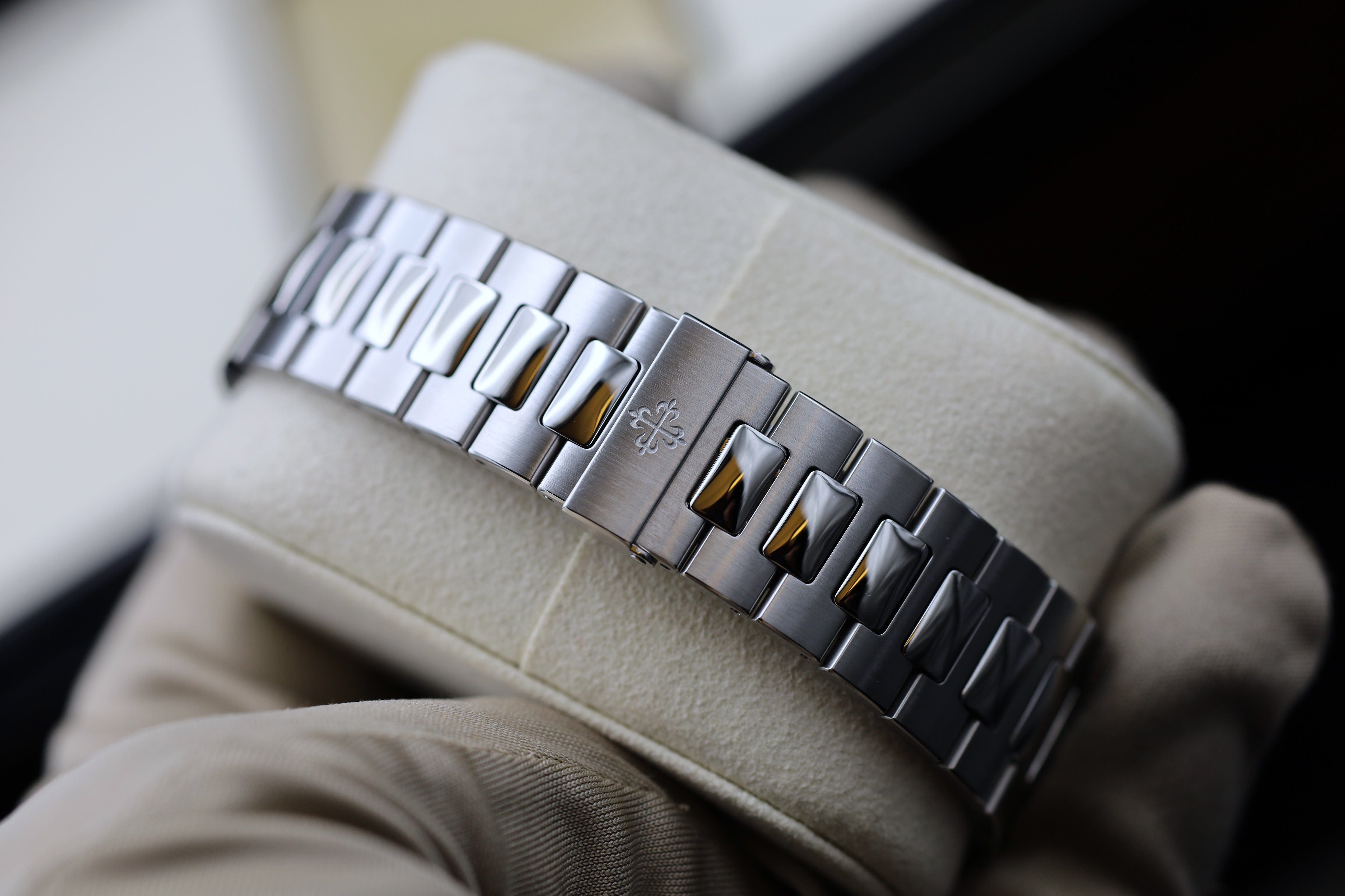 Patek Philippe Nautilus Grün - 5711A - 2021 - Full Set