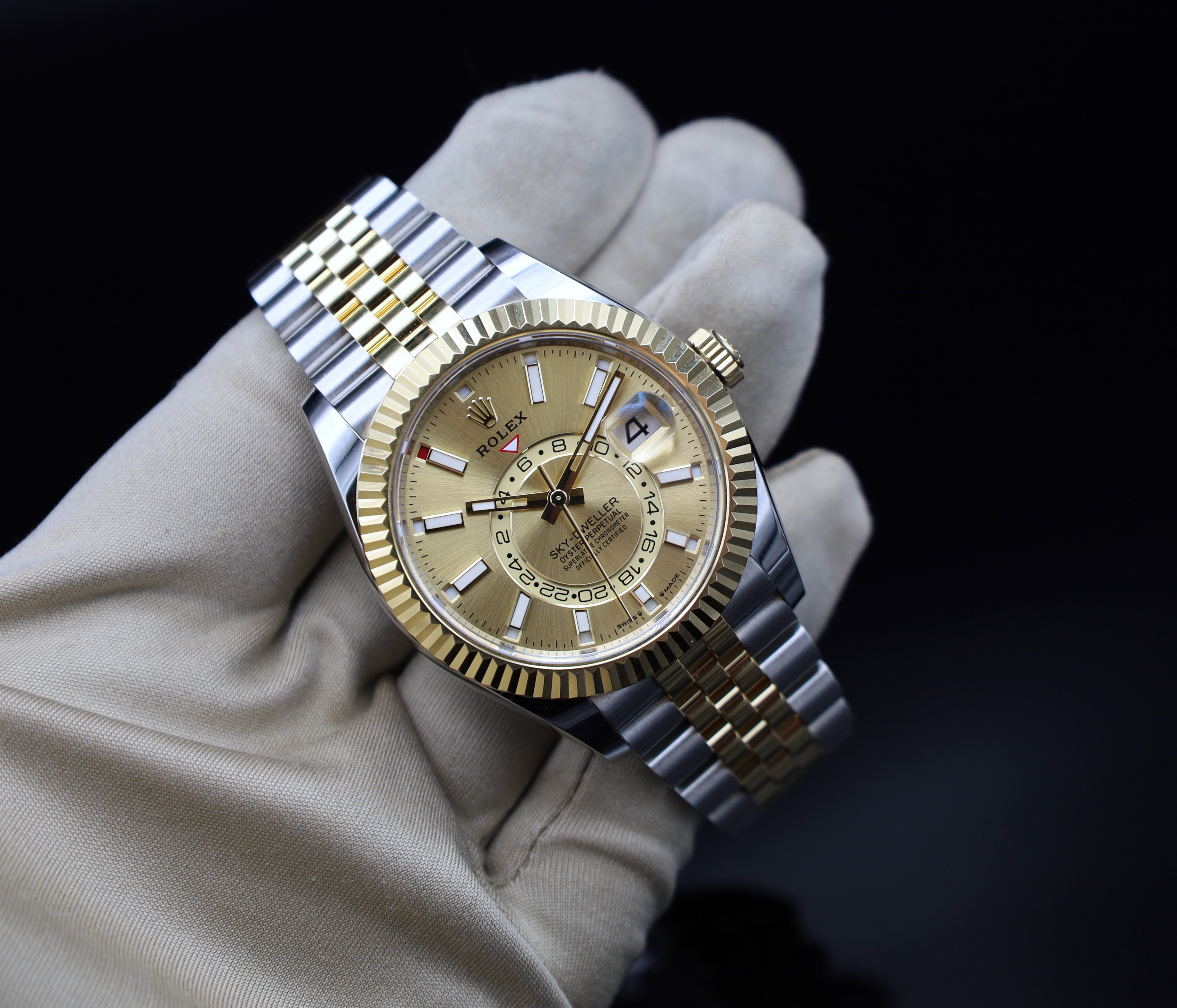Rolex Sky-Dweller Champagner - LC100 - 2023 - Fullset - Stahl/Gold - Jubilee - 336933