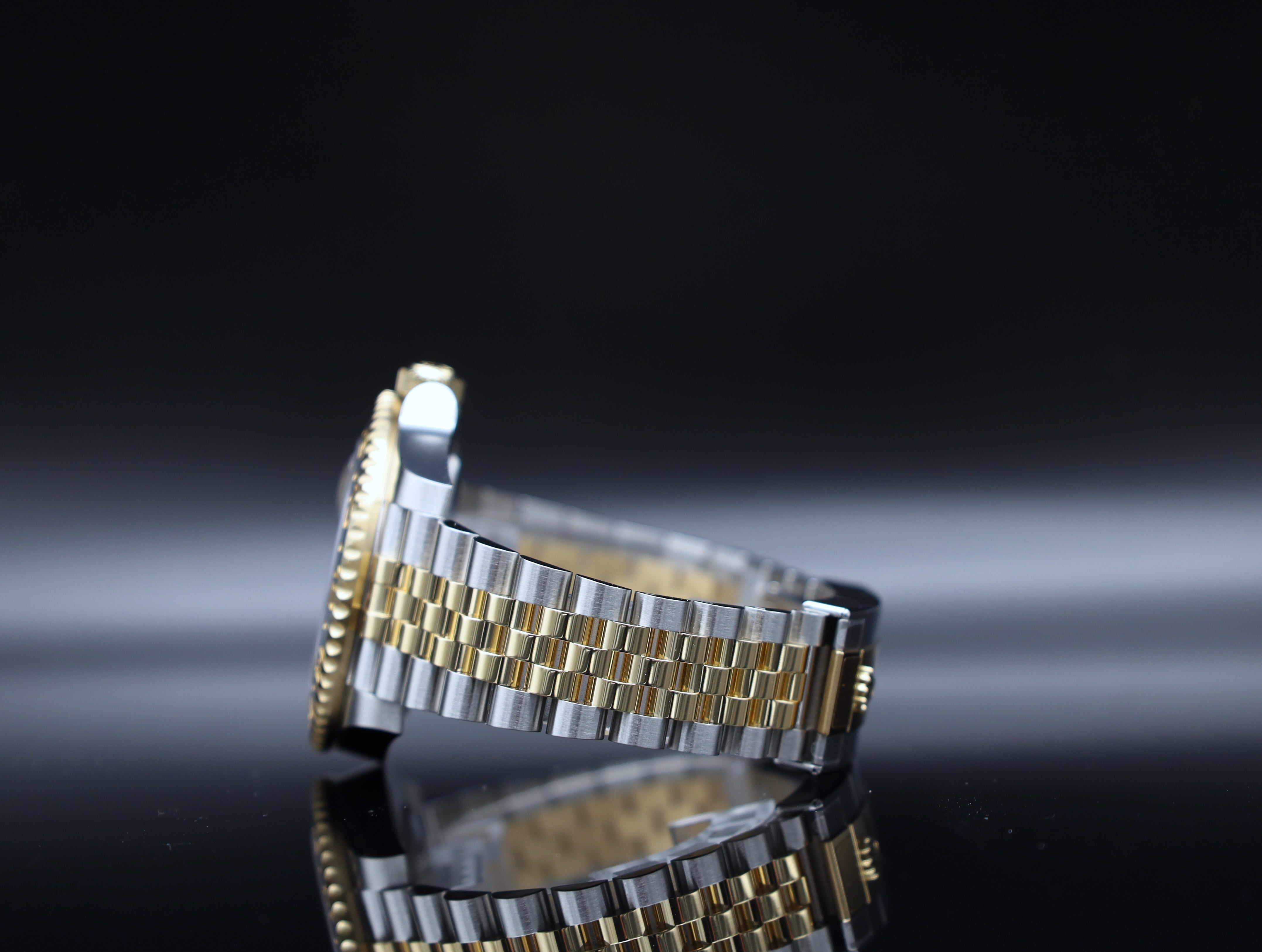 Rolex GMT Master II "Zombie" - LC100 - 09/2025 - Fullset - 126713GRNR