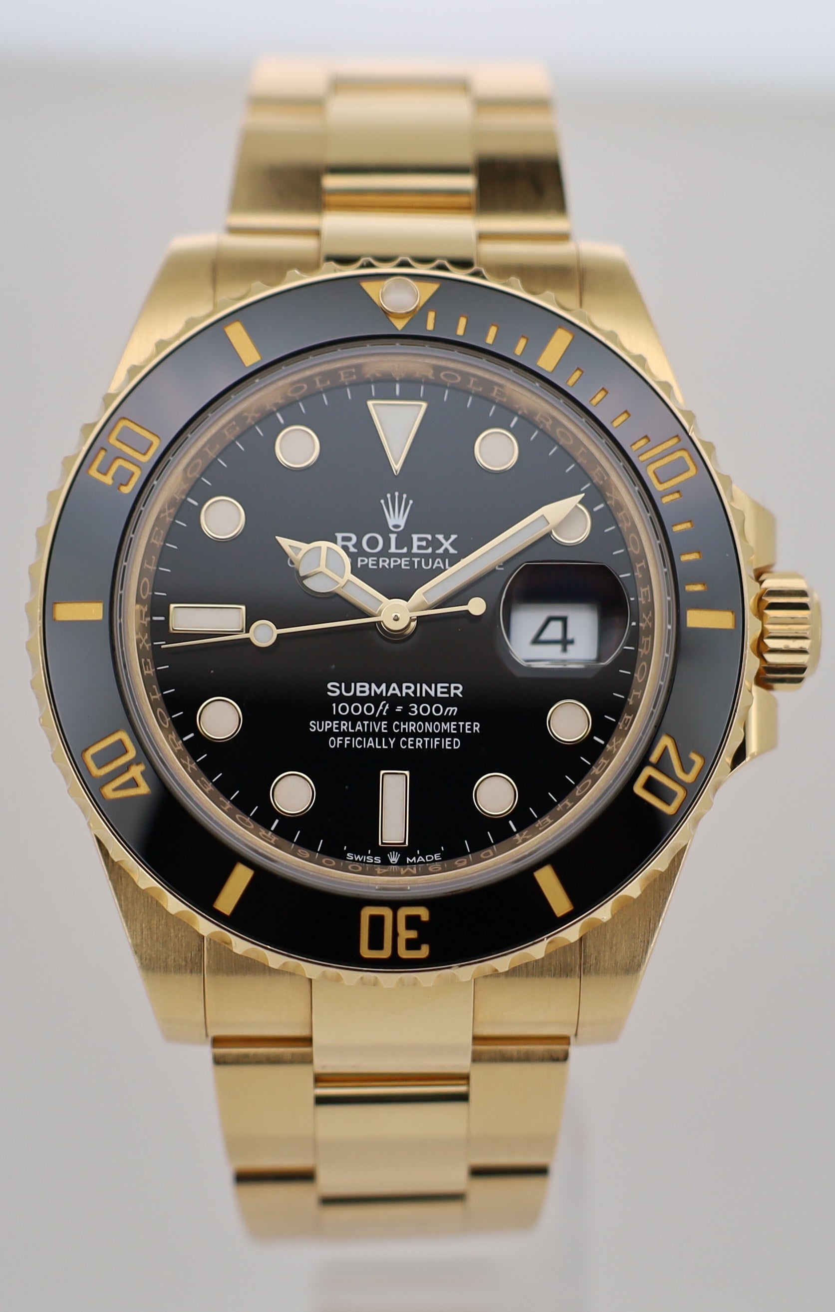 Rolex Submariner Date Gelbgold Schwarzes Blatt - 126618LN  - 2021 - Full Set