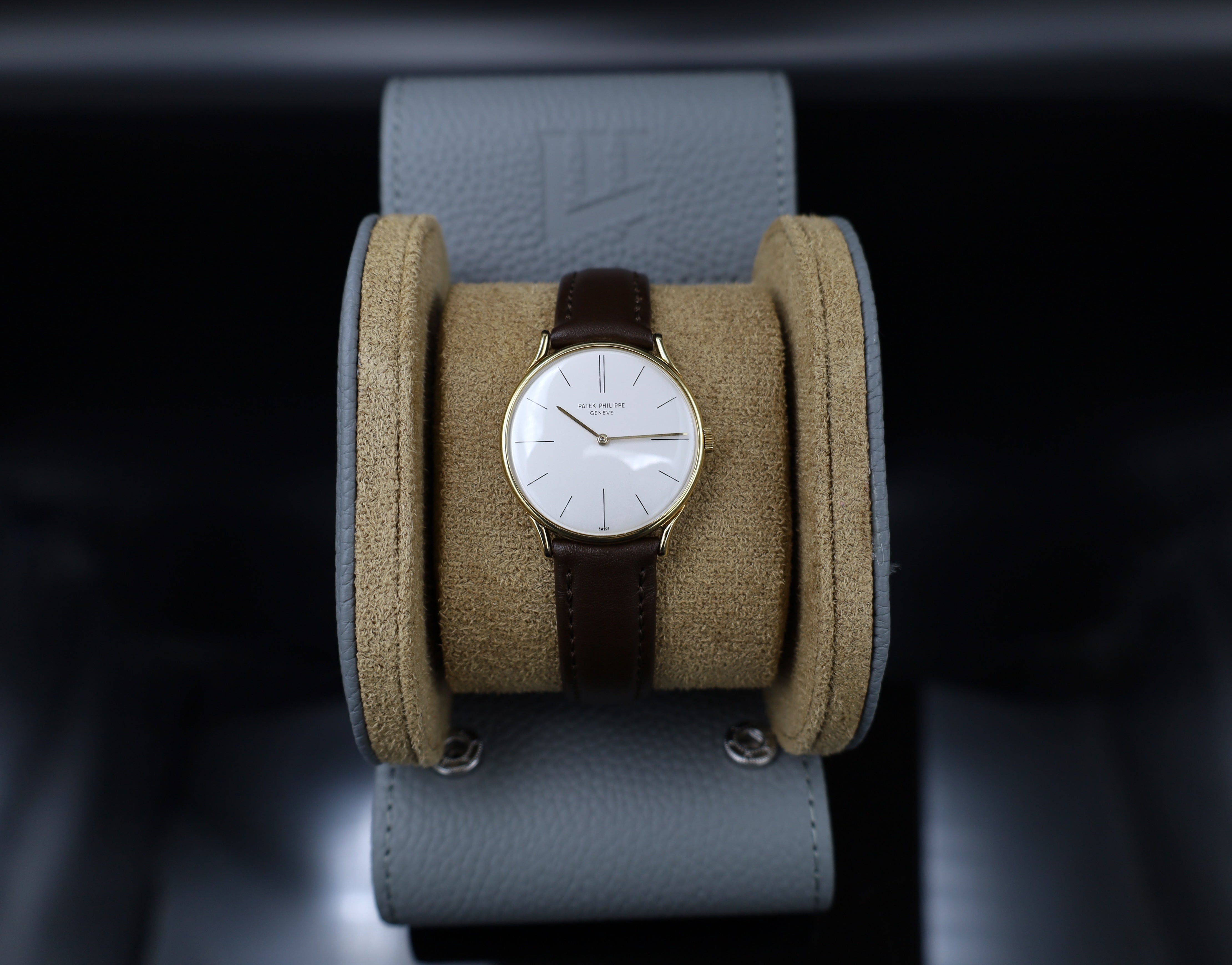 Patek Philippe Calavatra 34 - 2592 - Gelbgold - ca. 1960