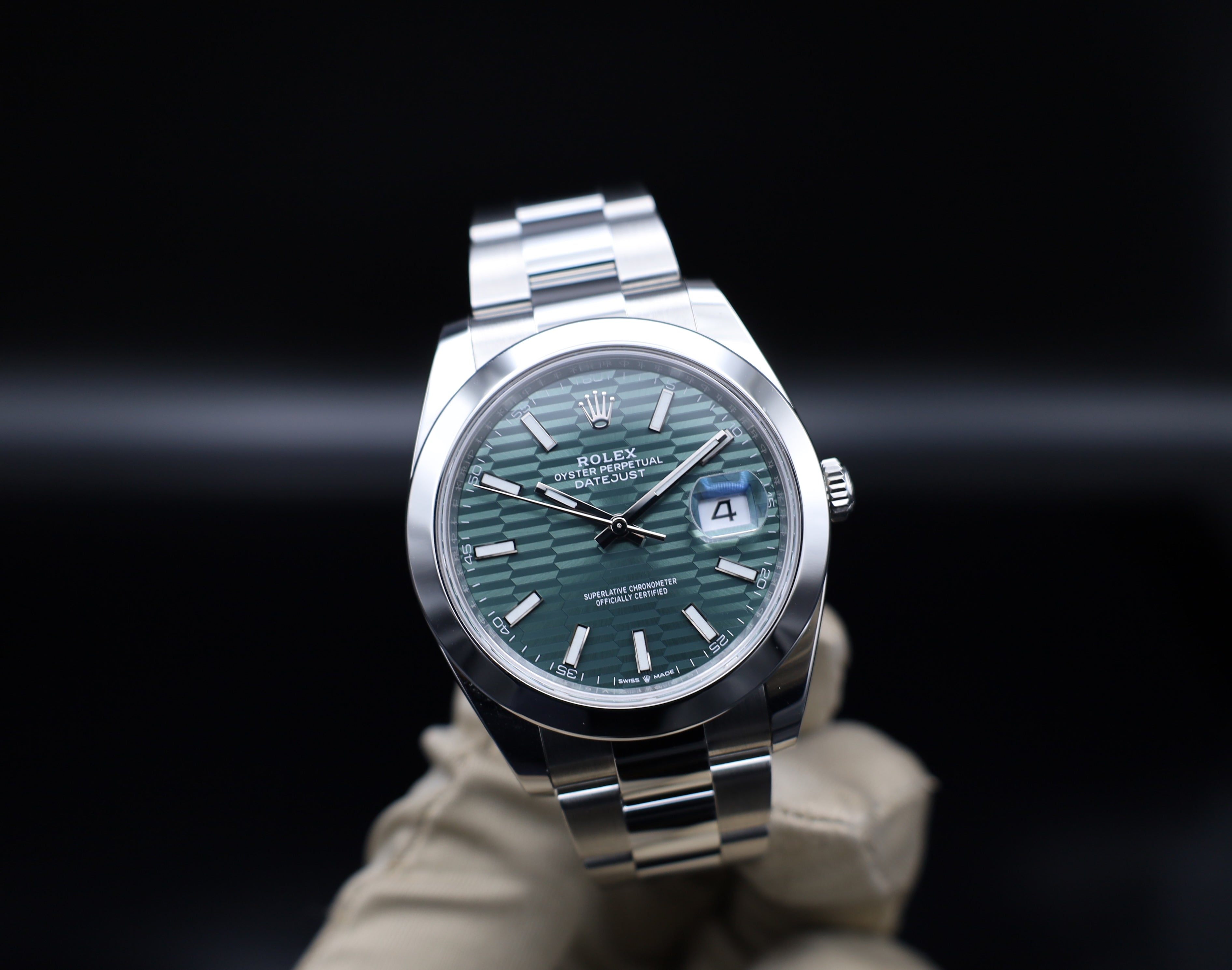 Rolex Datejust 41 Grün Motif - 12/2022 - Neuwertig - Fullset - Oyster - 126300