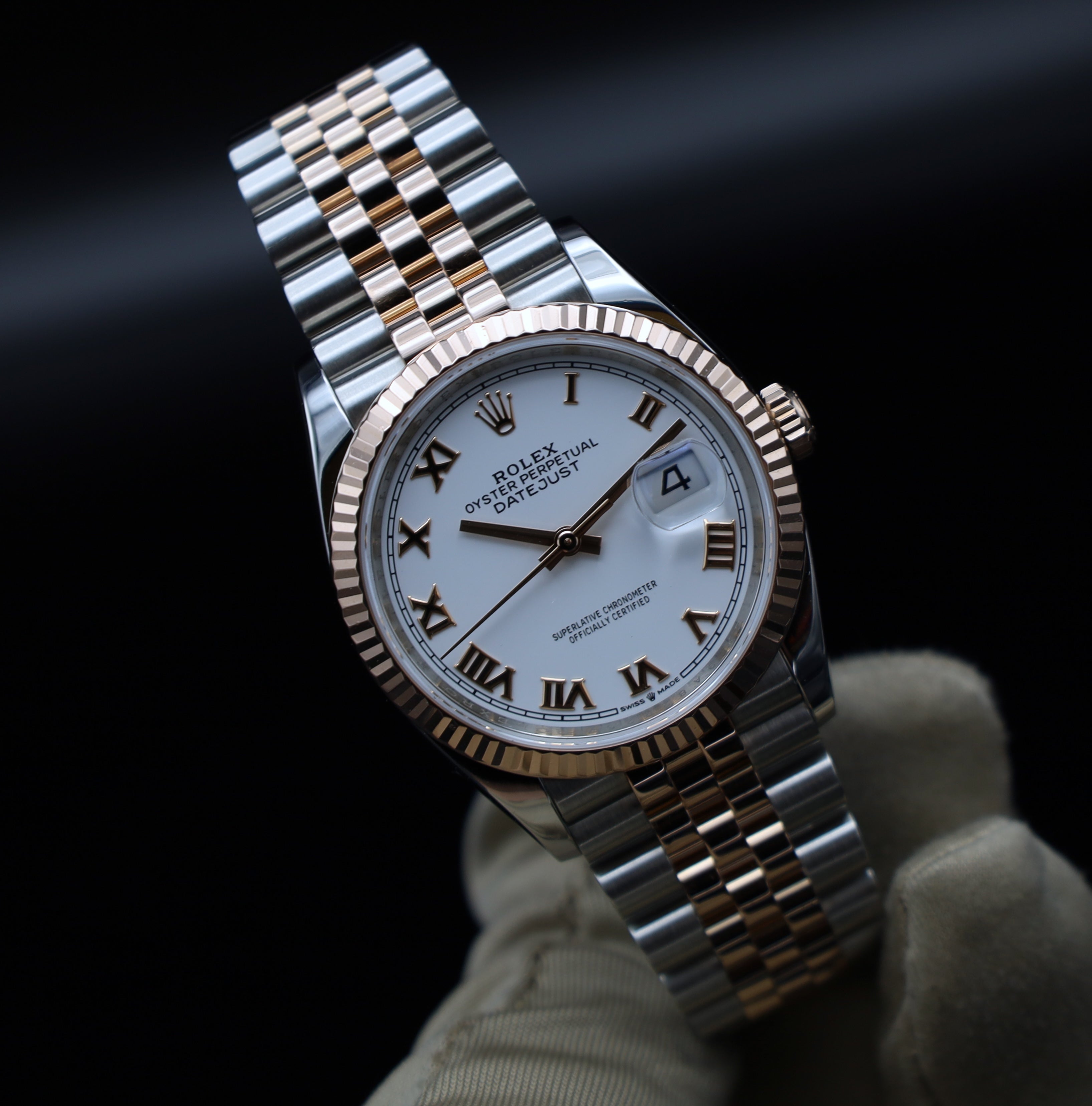 Rolex Datejust 36 römisch weißes Zifferblatt - Stahl/ Roségold - Jubilee - 126231 - 12/2021