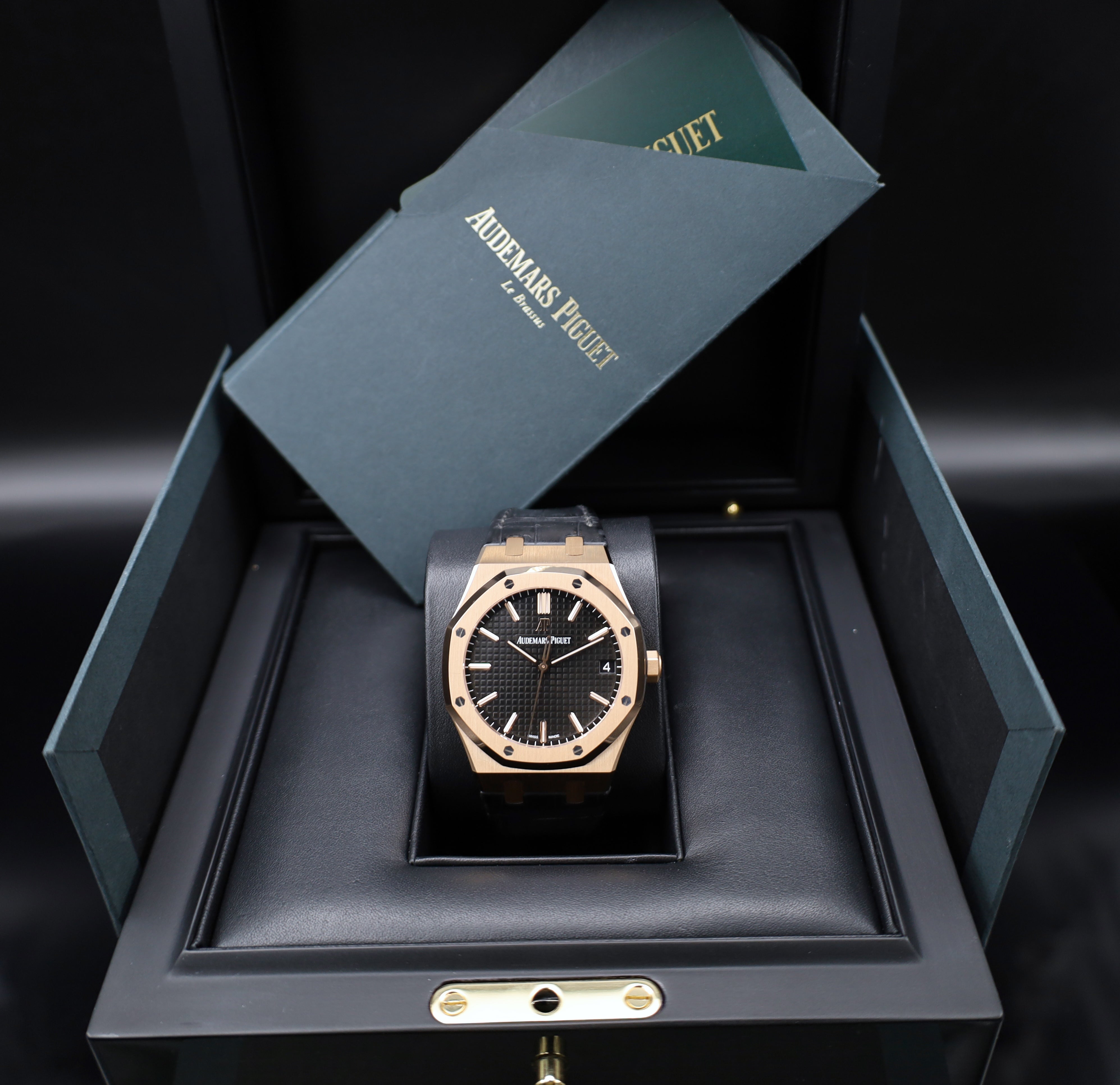 Audemars Piguet Royal Oak am Lederband - 2020 - Fullset - 15510OR