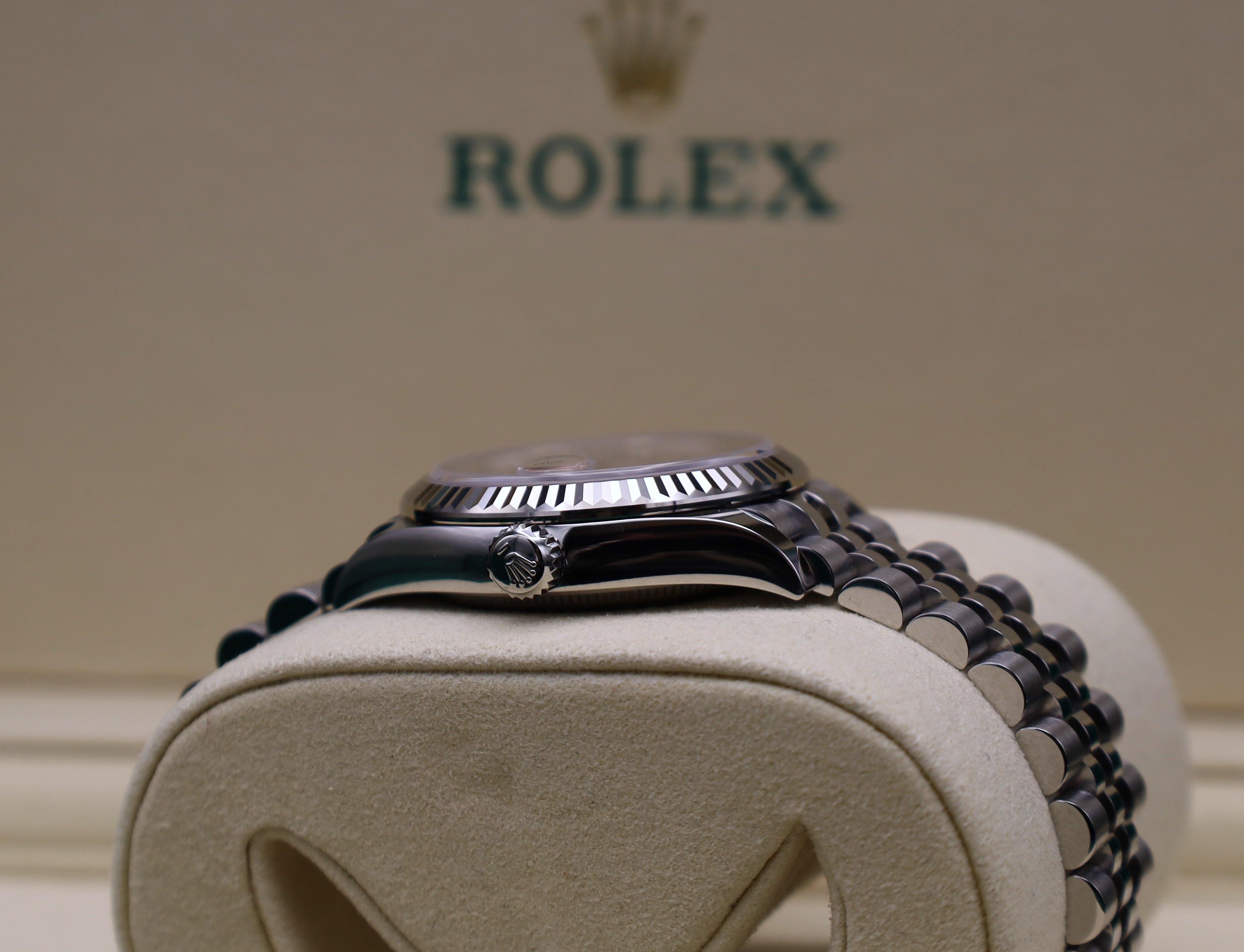 Rolex Datejust 31 Pinkes Zifferblatt - 2025 - Neuwertig - Fullset - Jubilee - 278274