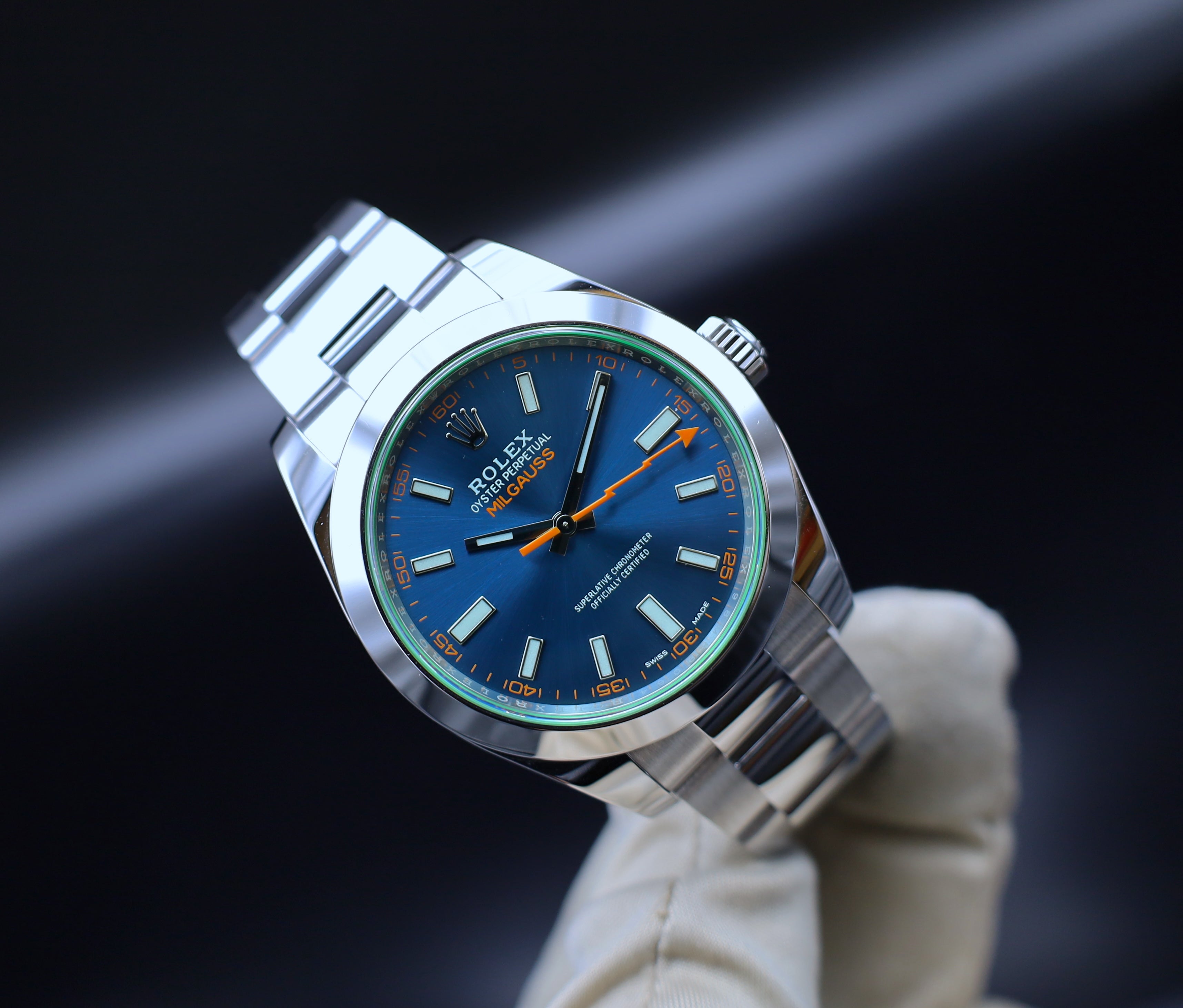 Rolex Oyster Perpetual Milgauss 40 / Blau - 2021 - Full Set - Neuwertig