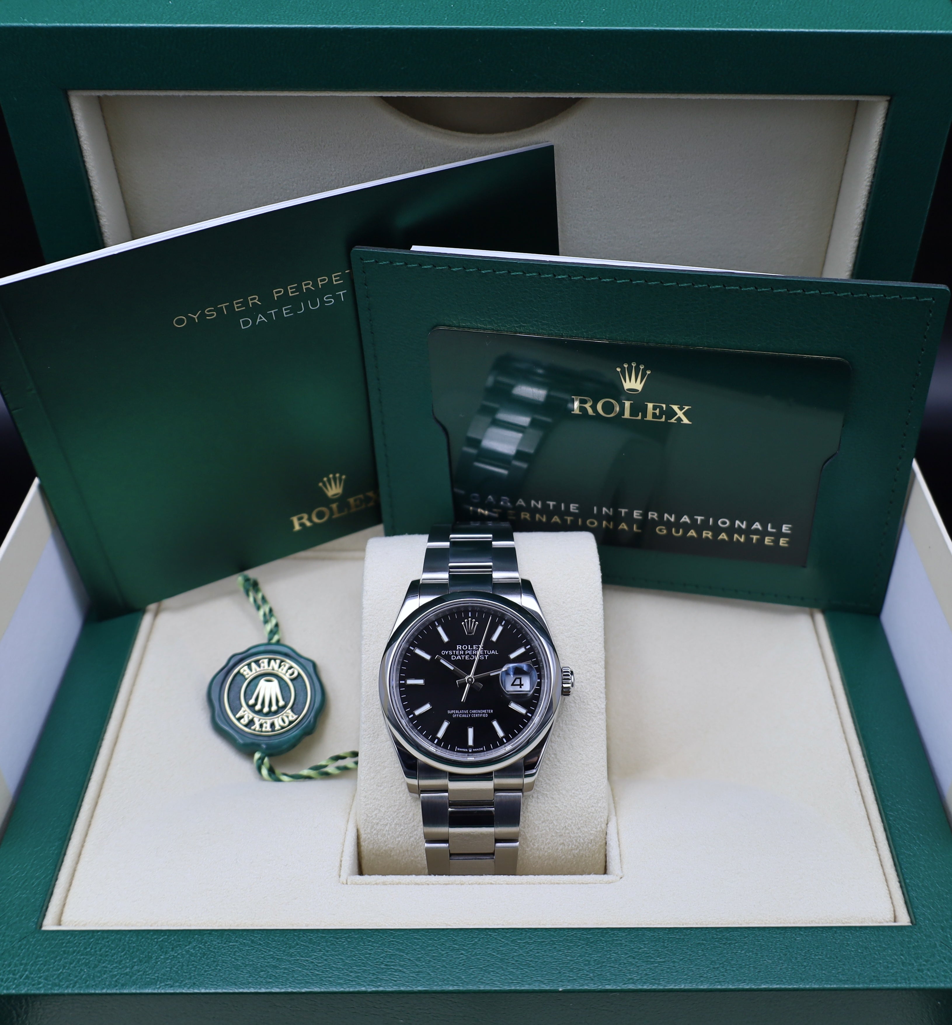 Rolex Datejust 36 Schwarz - 2022 - Fullset - Oysterband