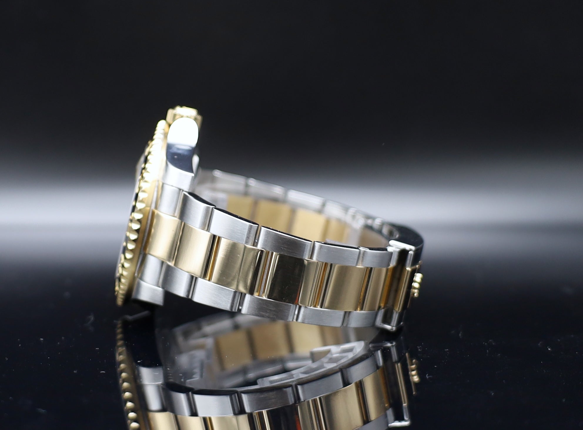 AnzeigeRolex GMT Master II Stahl Gold - 116713LN - LC NL - Full Set