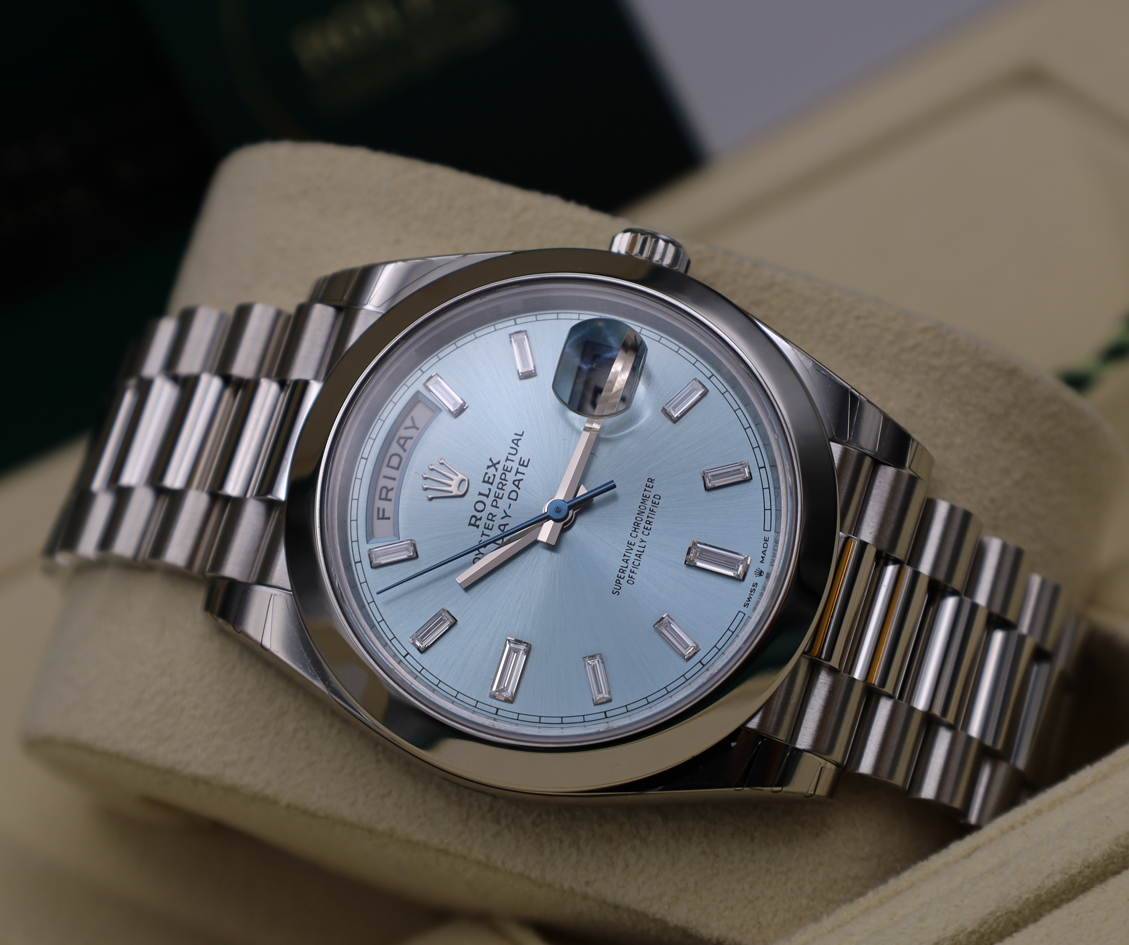 Rolex Day Date Platin baguette Zifferblatt - 12/2022 - Fullset - 228206