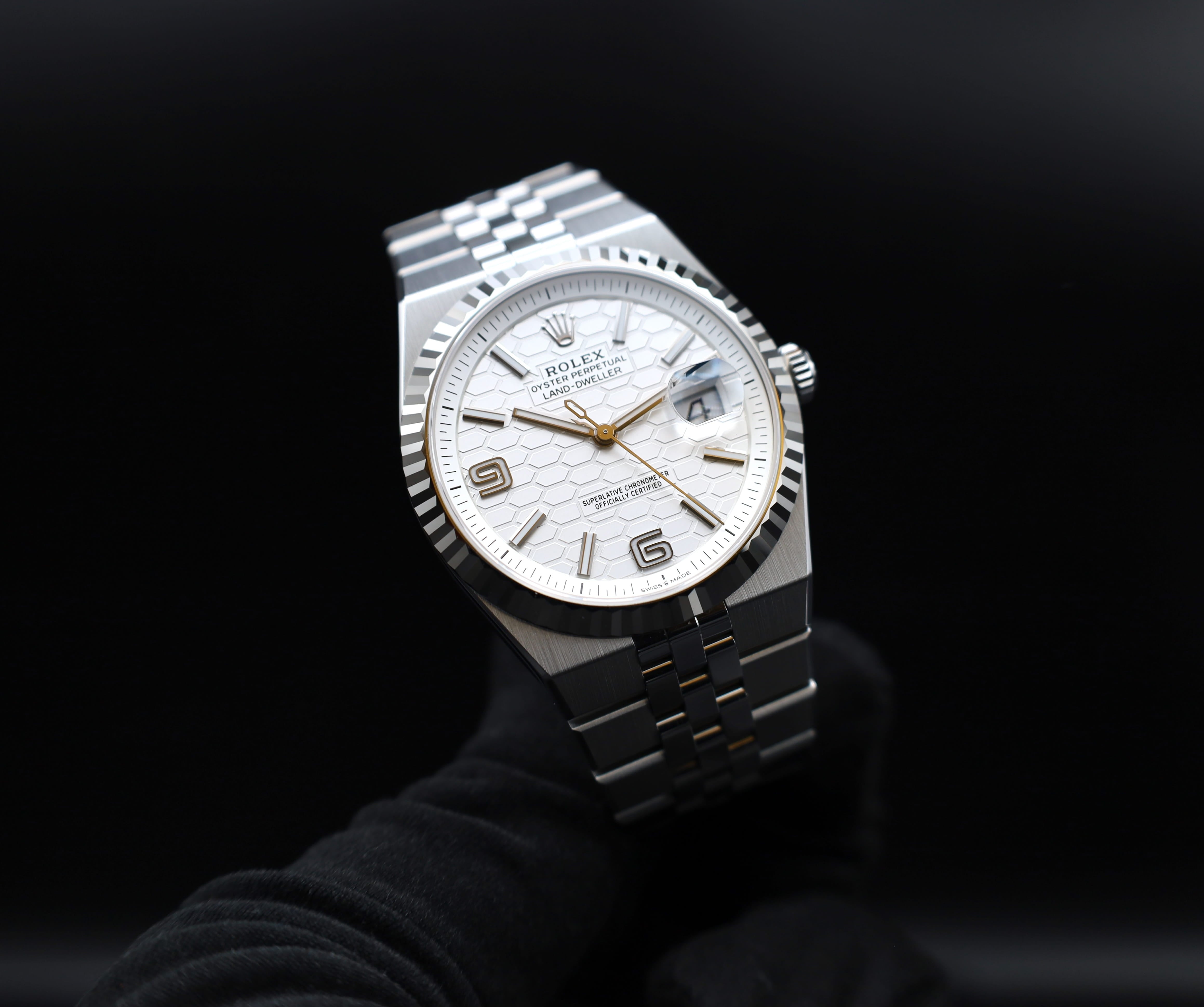 Rolex Land-Dweller 40 - Stahl - 08/2026 - 127334 - Full Set - Neu