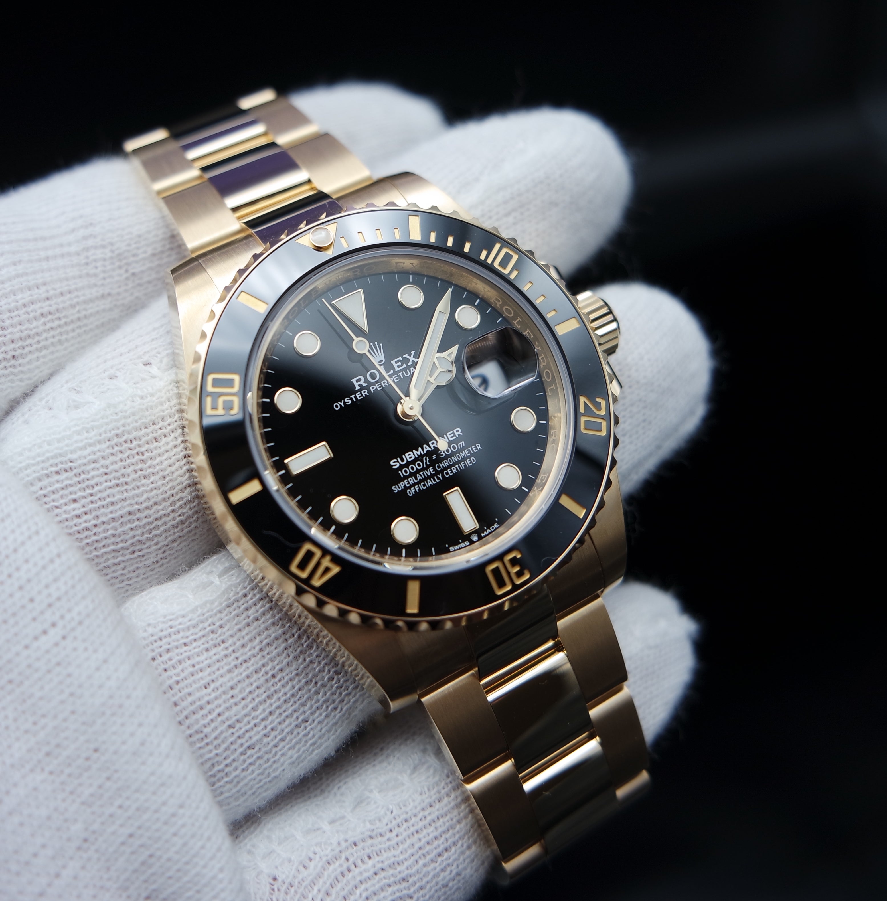 Rolex Submariner Date Gelbgold Schwarzes Blatt - 126618LN  - 2021 - Full Set